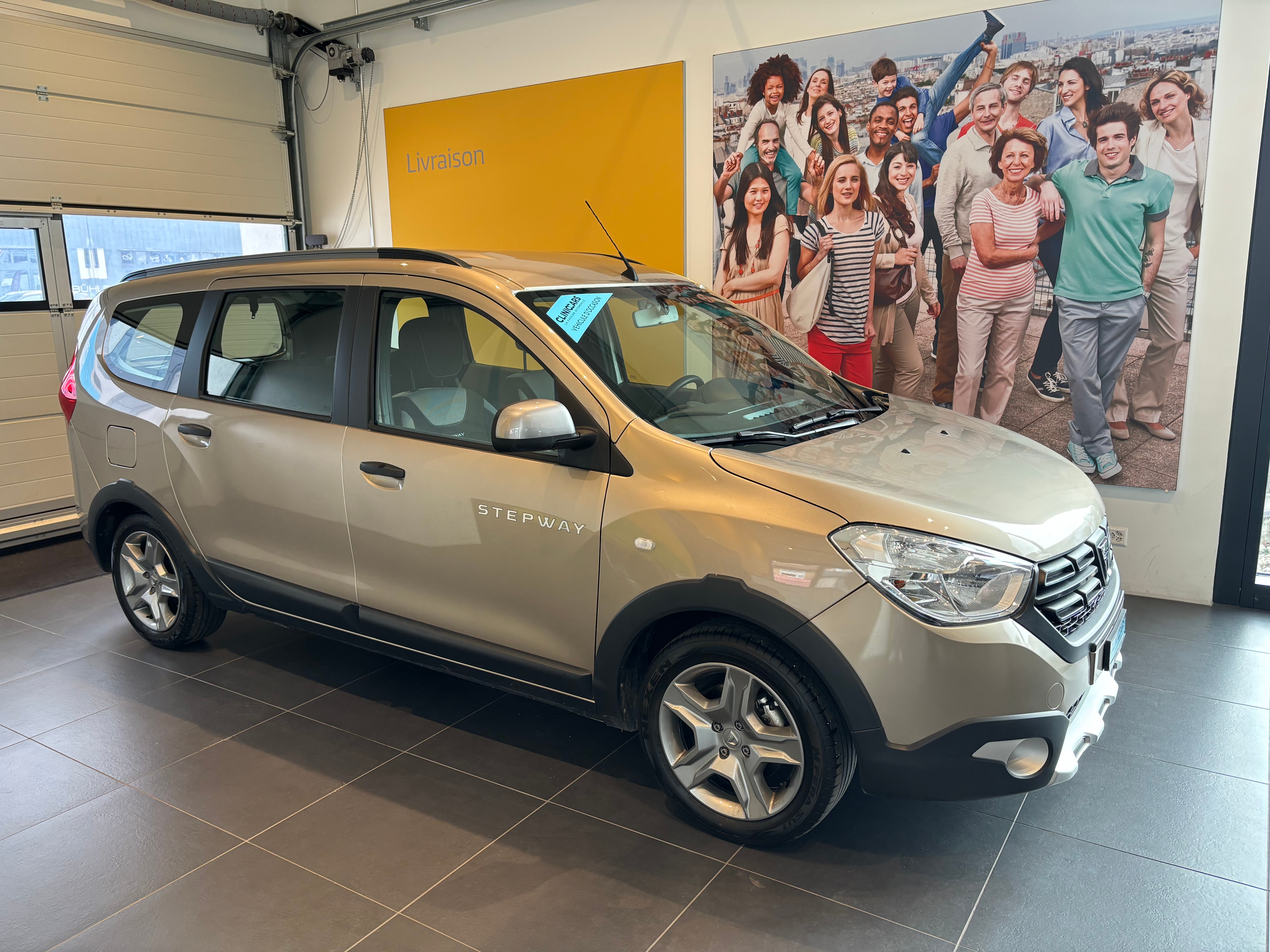 DACIA Lodgy TCE 130 Stepway 5PL