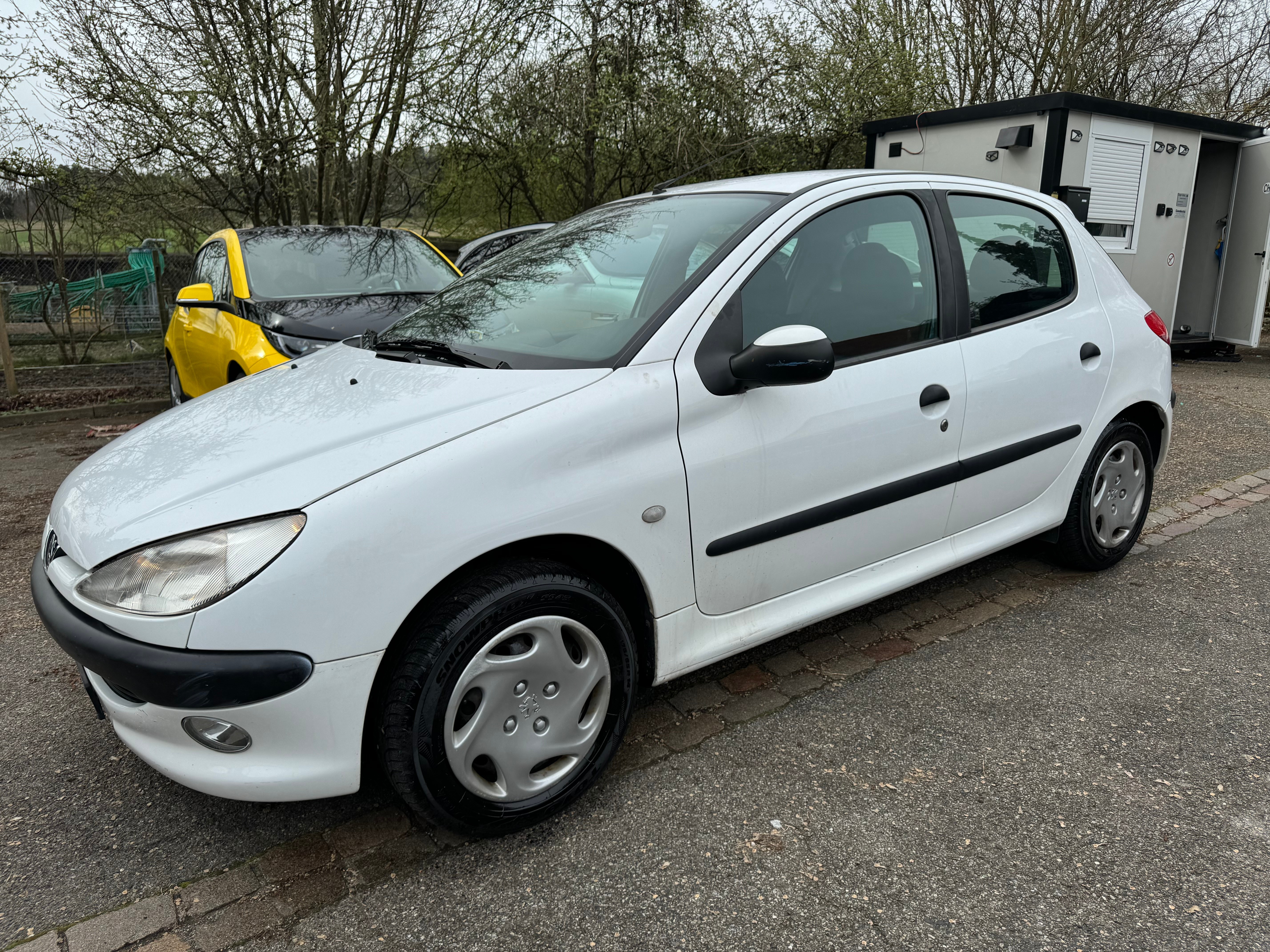 PEUGEOT 206 1.4 XT