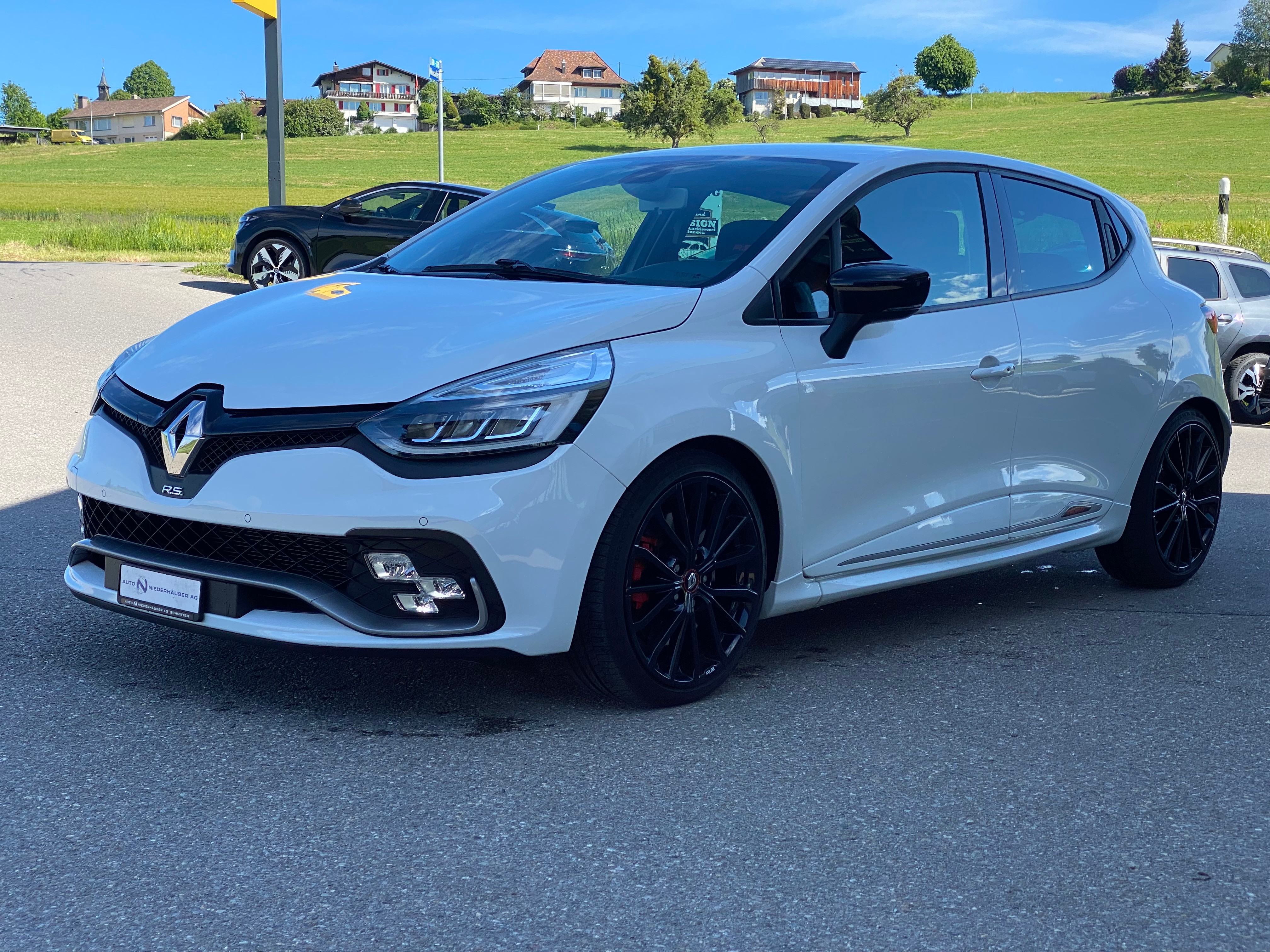 RENAULT Clio 1.6 T RS 220 Trophy EDC