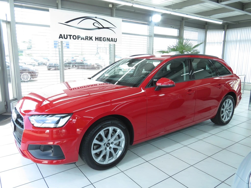 AUDI A4 Avant 40 TDI Attraction Quattro S-tronic (Automat)