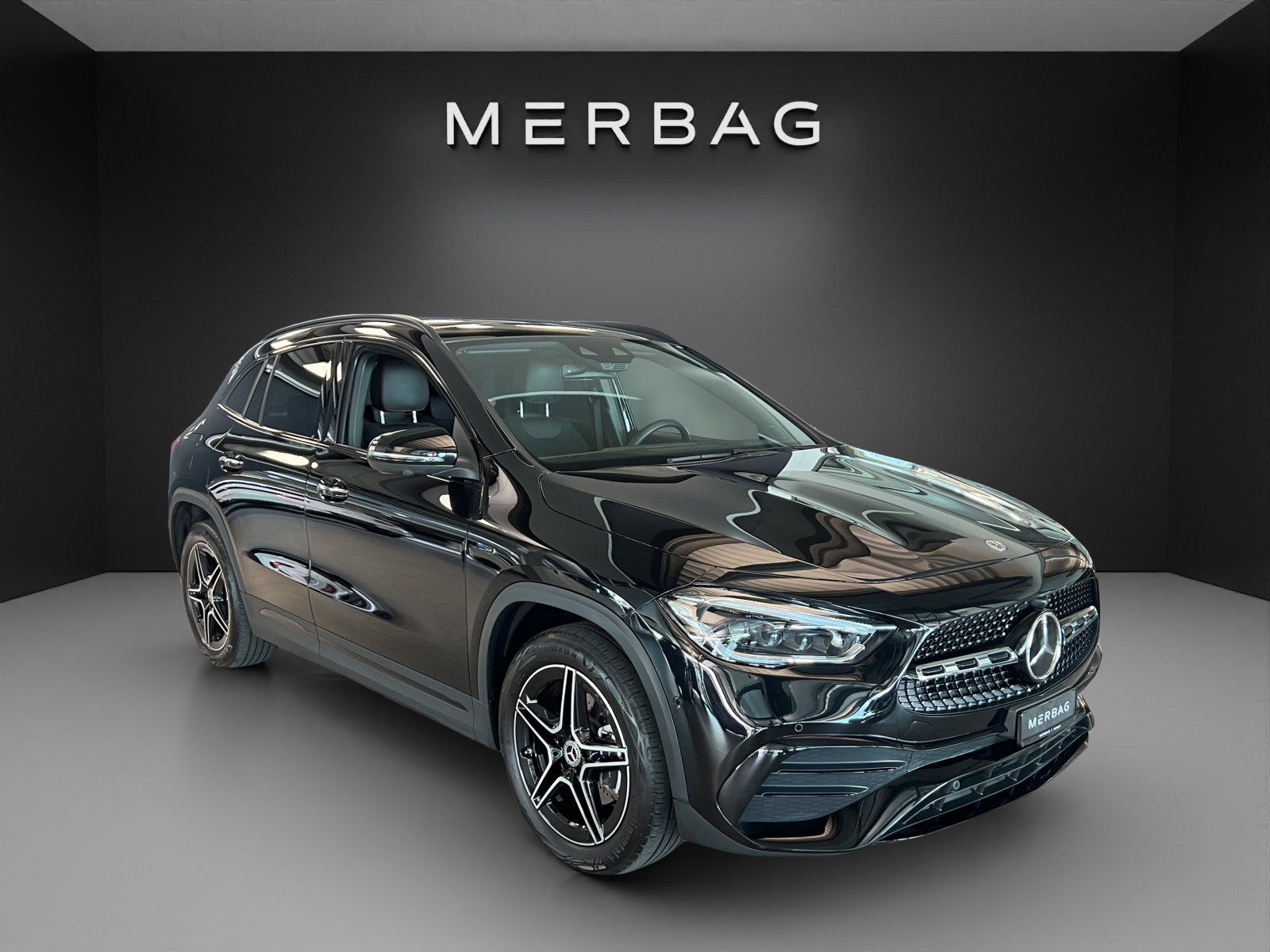 MERCEDES-BENZ GLA 250e AMG Line 8G-DCT