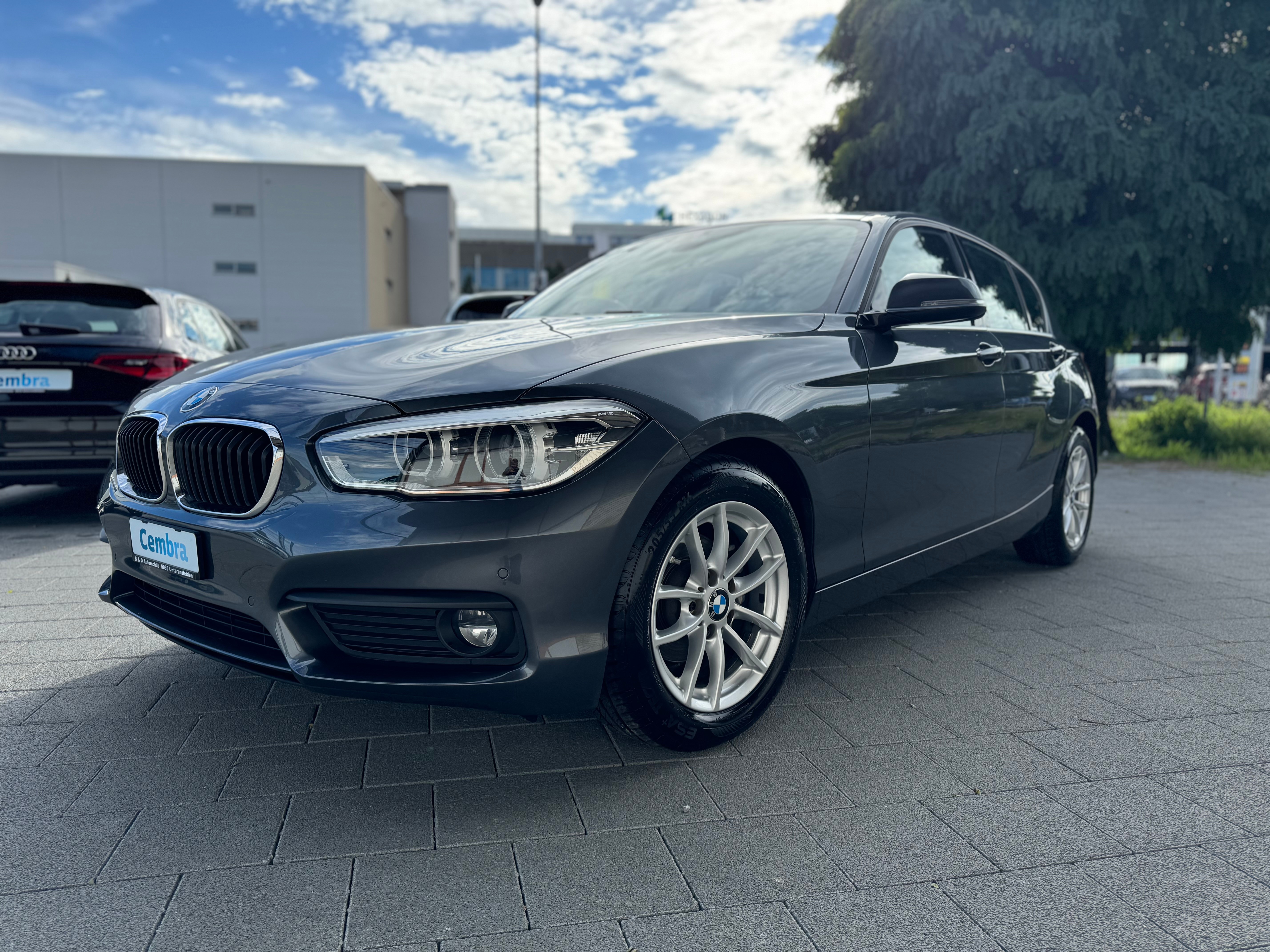 BMW 118i Edition Sport Line Steptronic