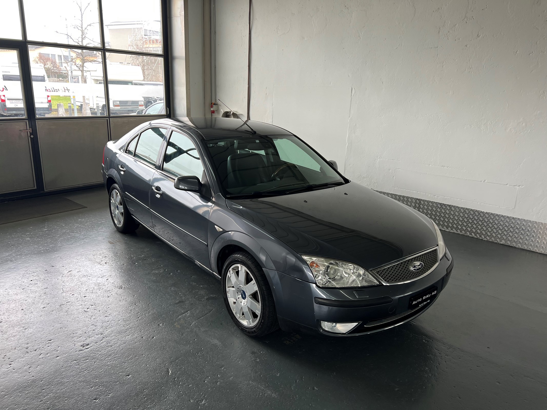 FORD Mondeo 2.5i V6 Executive