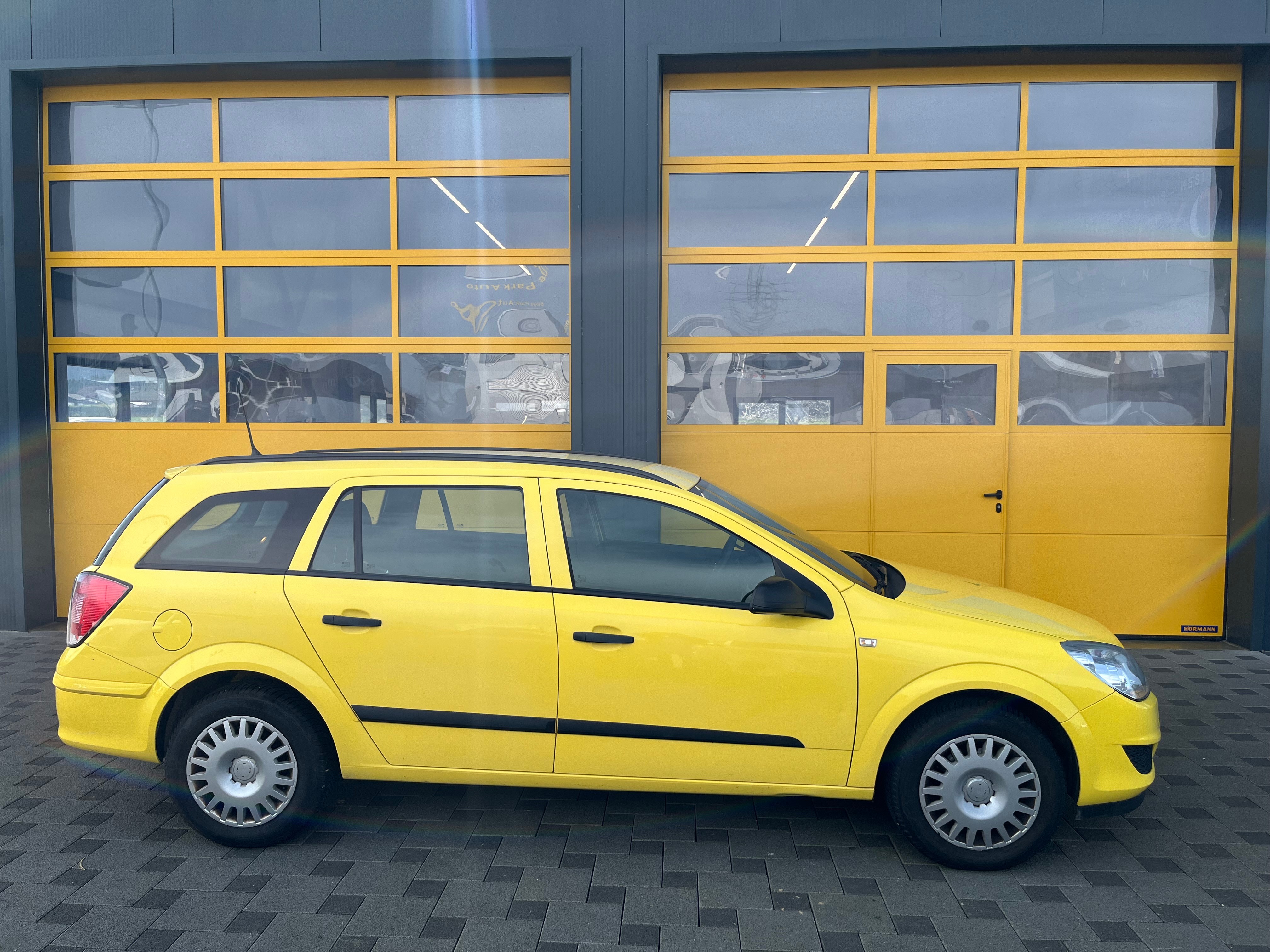 OPEL Astra Caravan 1.6i 16V Enjoy