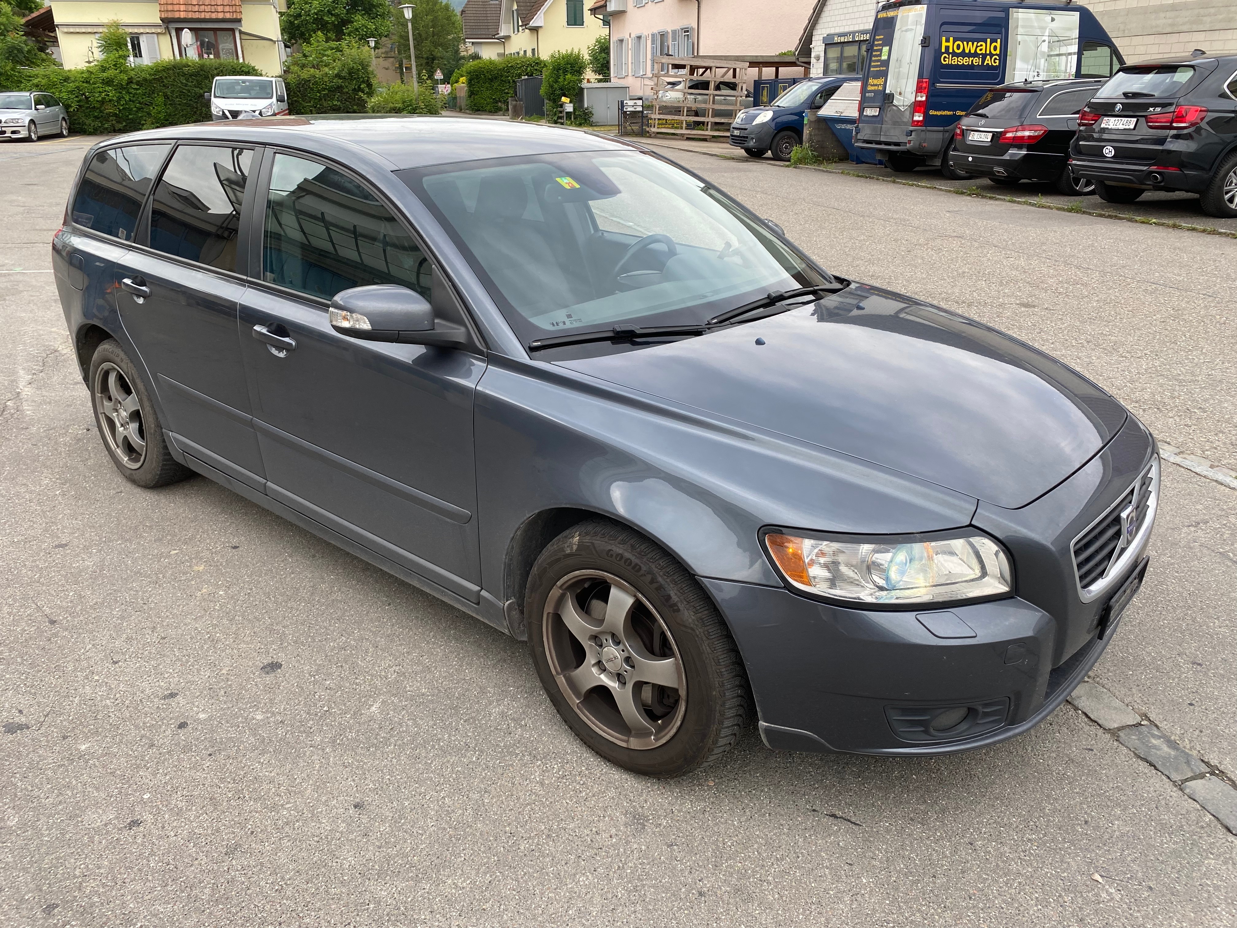 VOLVO V50 D5 Geartronic