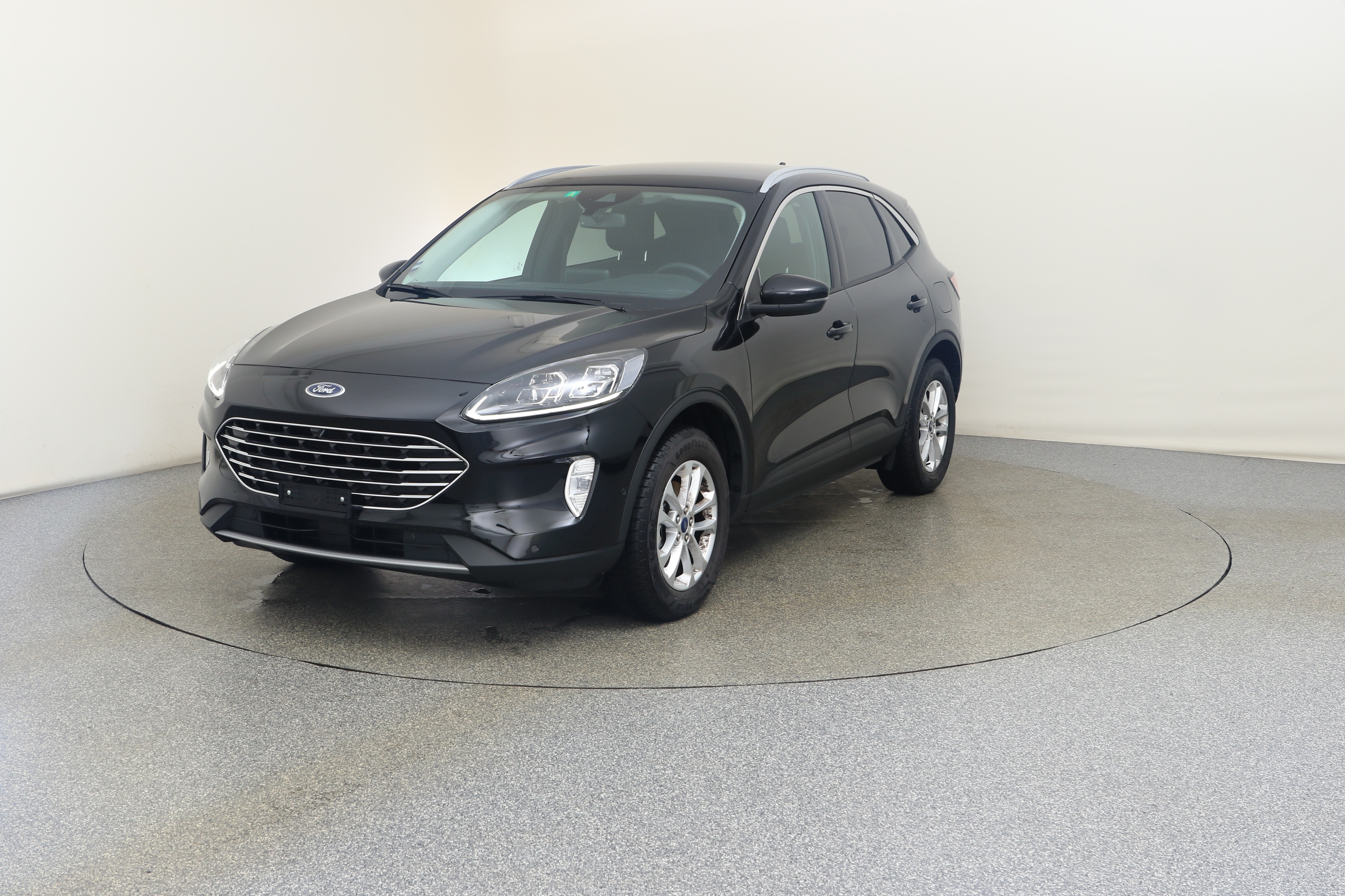 FORD Kuga 2.5 FHEV Titanium X 4WD