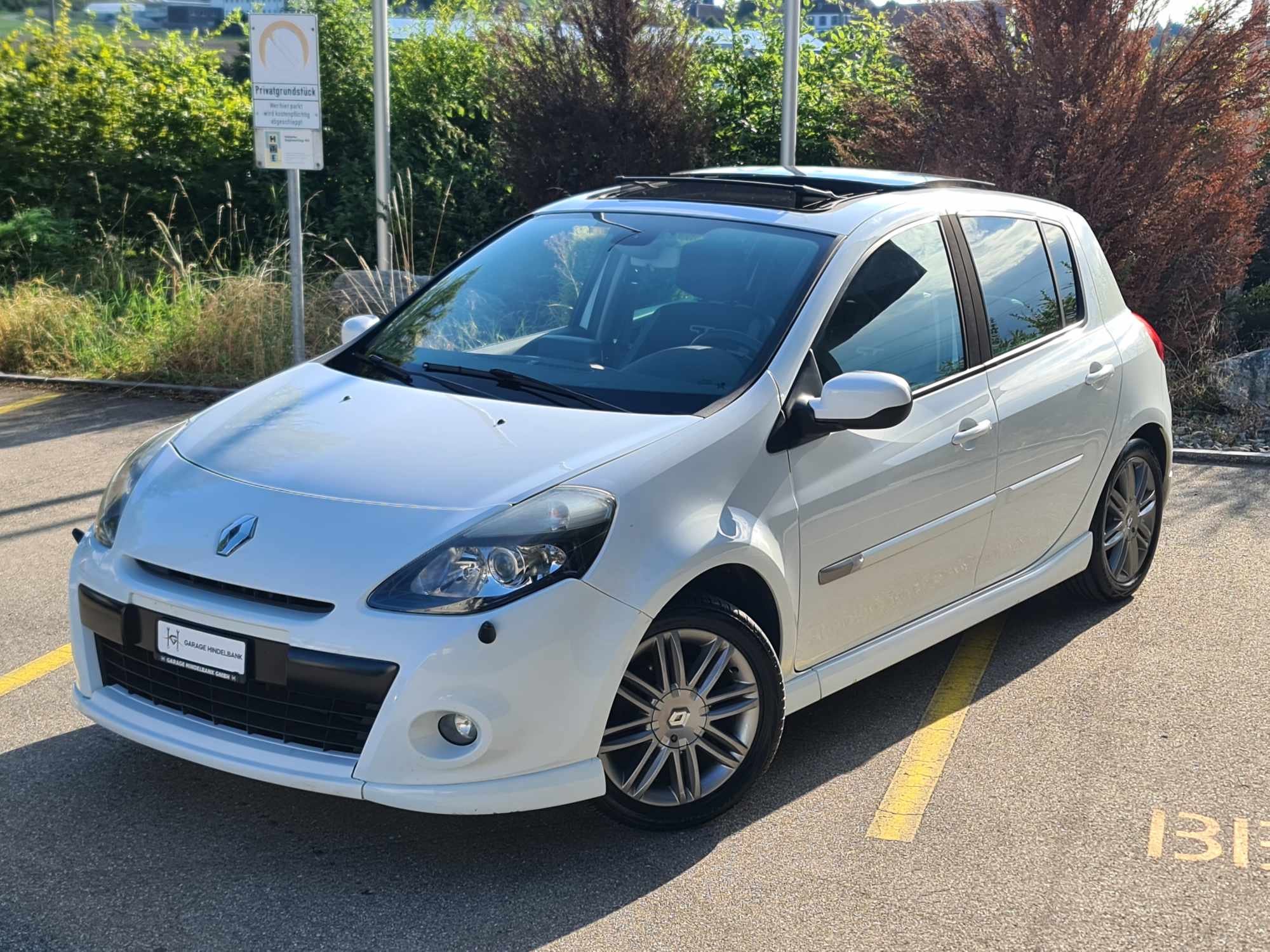 RENAULT Clio 1.6 16V GT