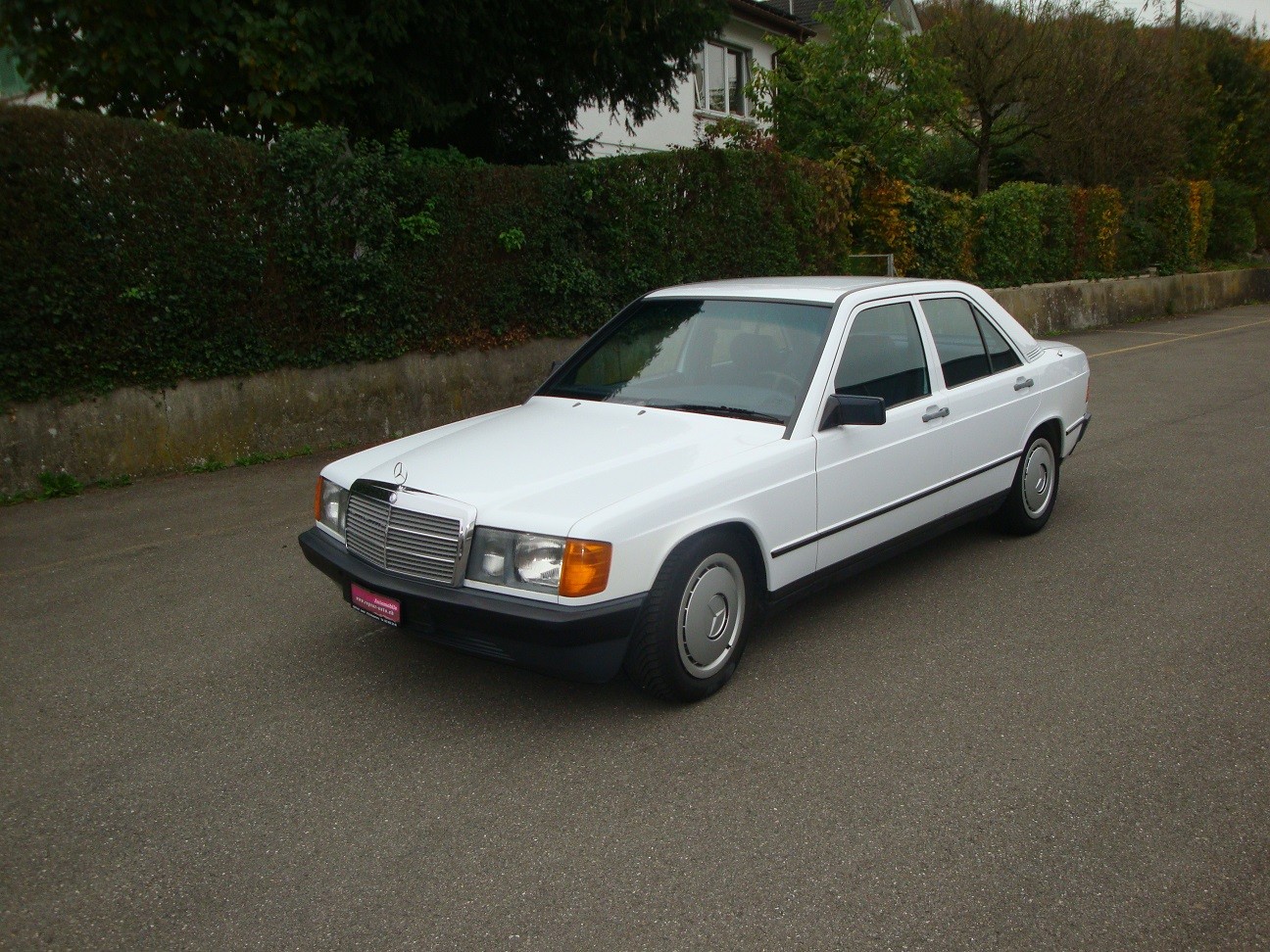 MERCEDES-BENZ 190 E 2.0