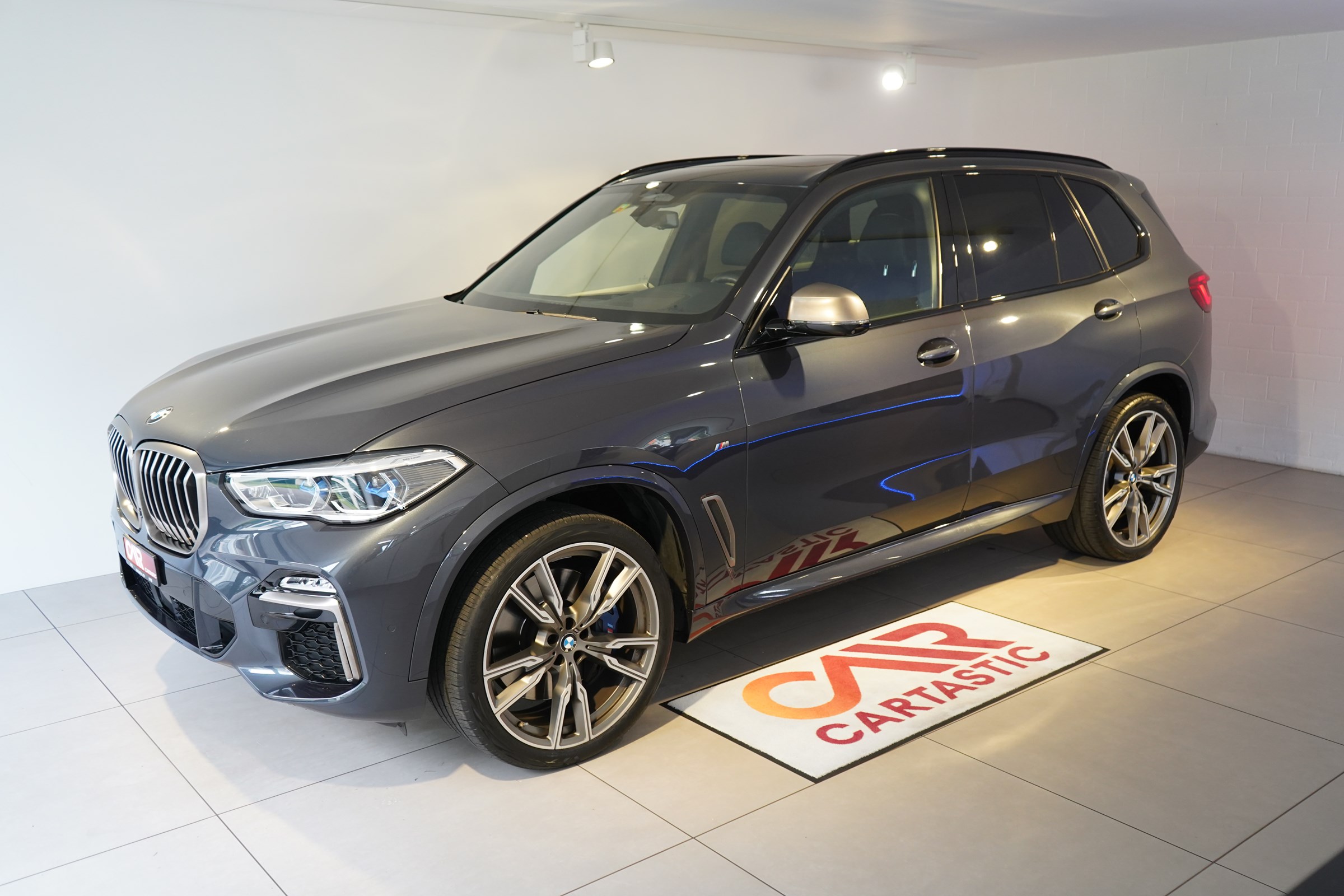 BMW X5 xDrive M50i