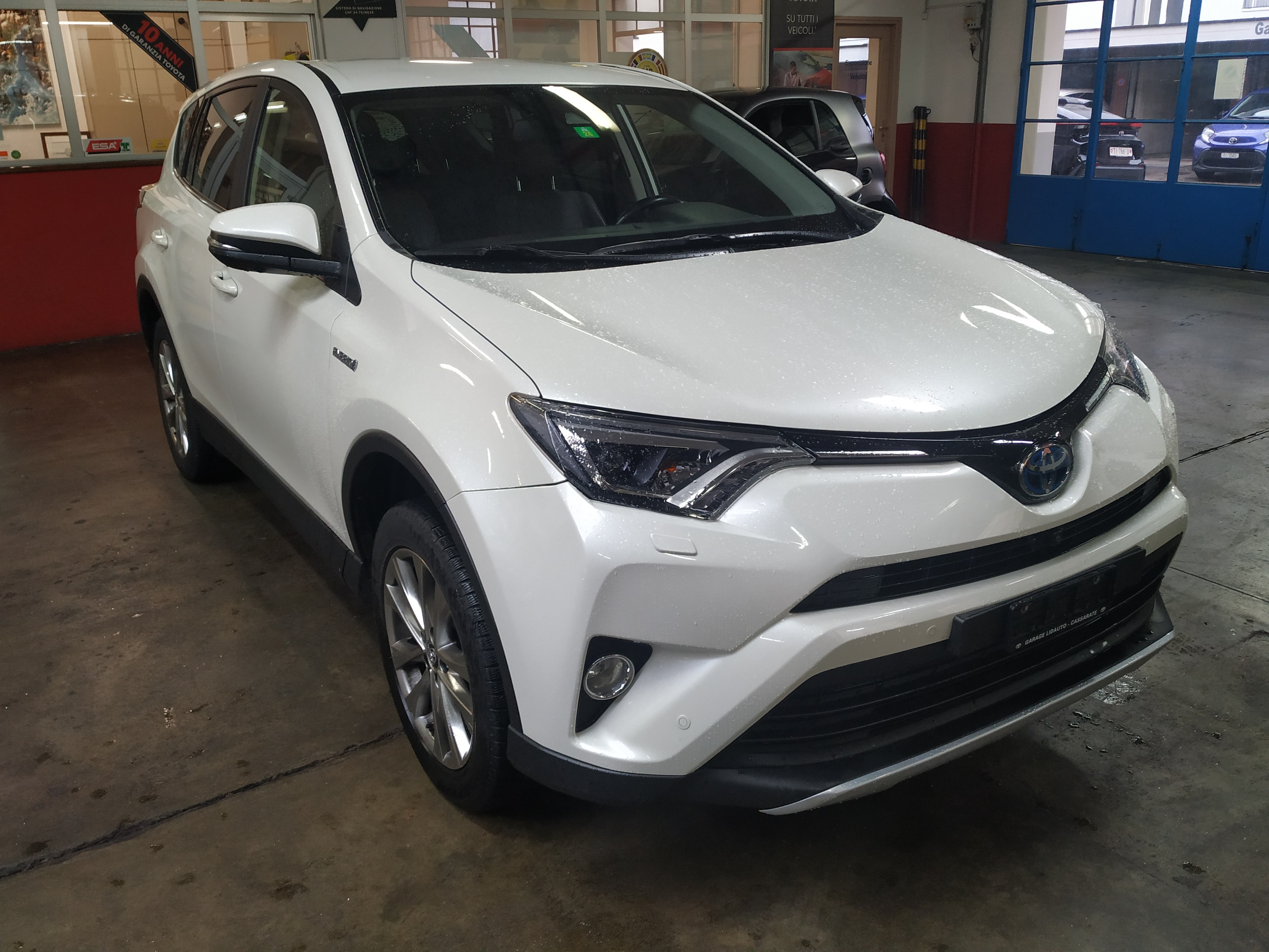 TOYOTA RAV-4 2.5 HSD Sol Premium e-CVT