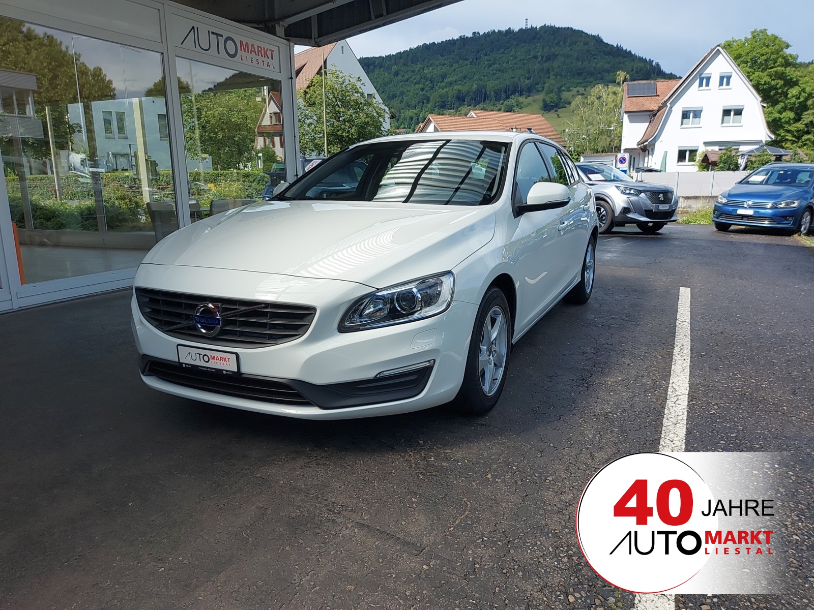 VOLVO V60 D2 Kinetic Geartronic