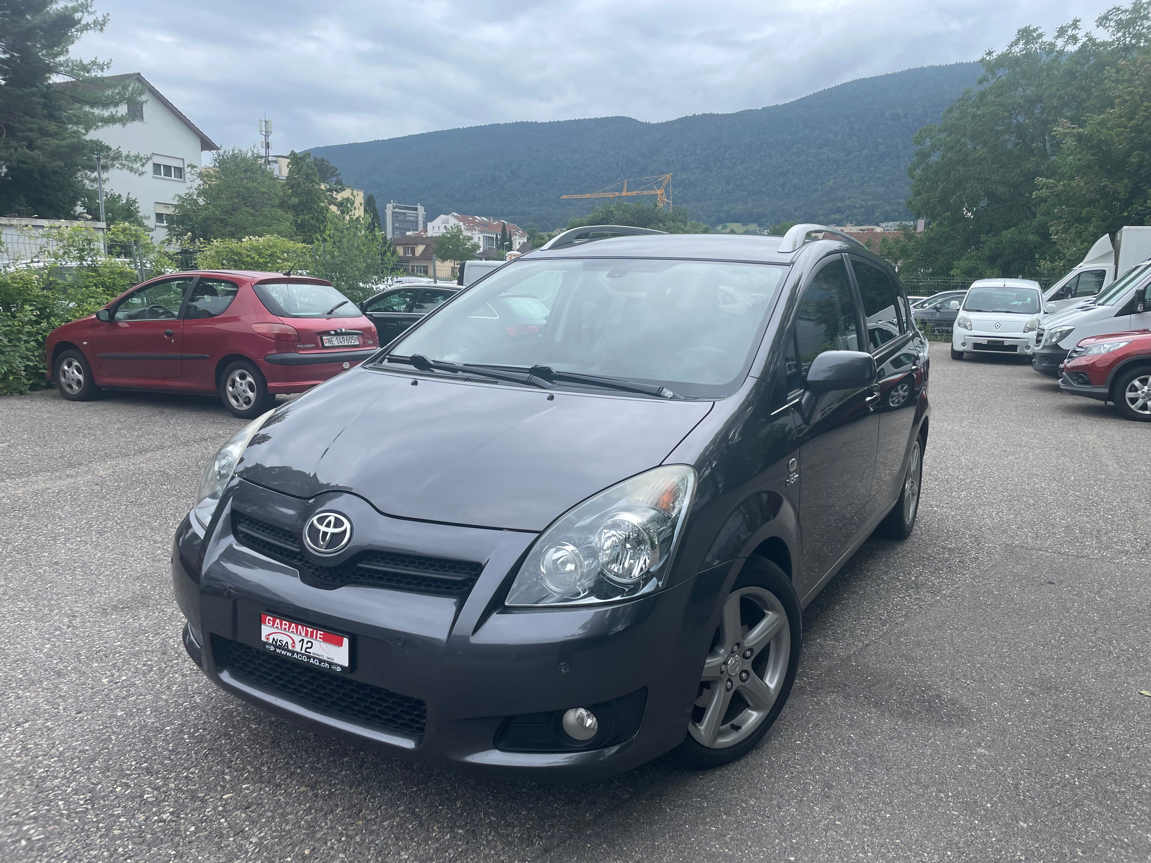 TOYOTA Corolla Verso 2.2 D-4D CleanP. Linea Sol Prem. * 07-Plätzer ** Klima-auto ** Tempomat ** PDC H ** Frisch Ab MFK