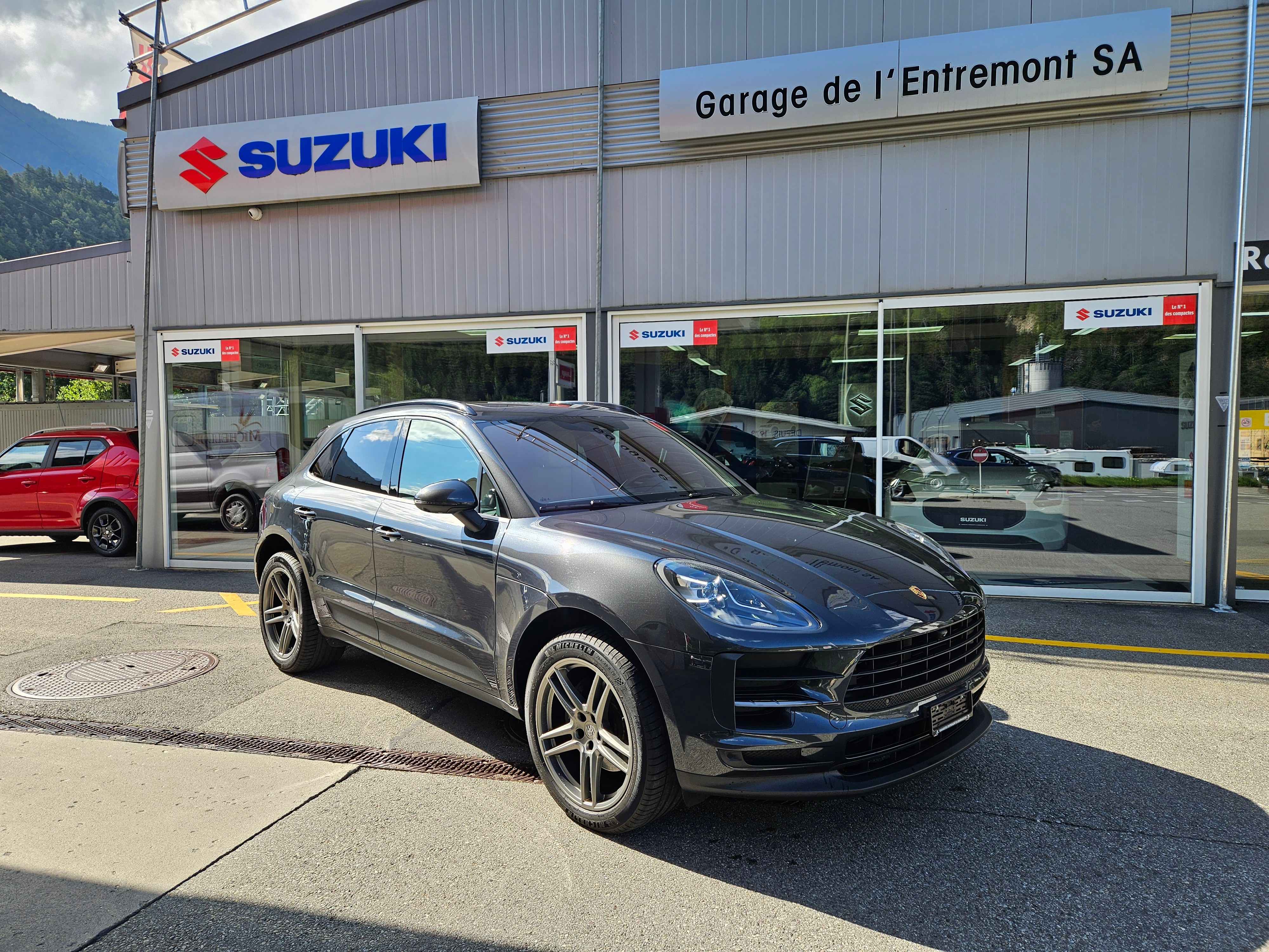 PORSCHE Macan PDK