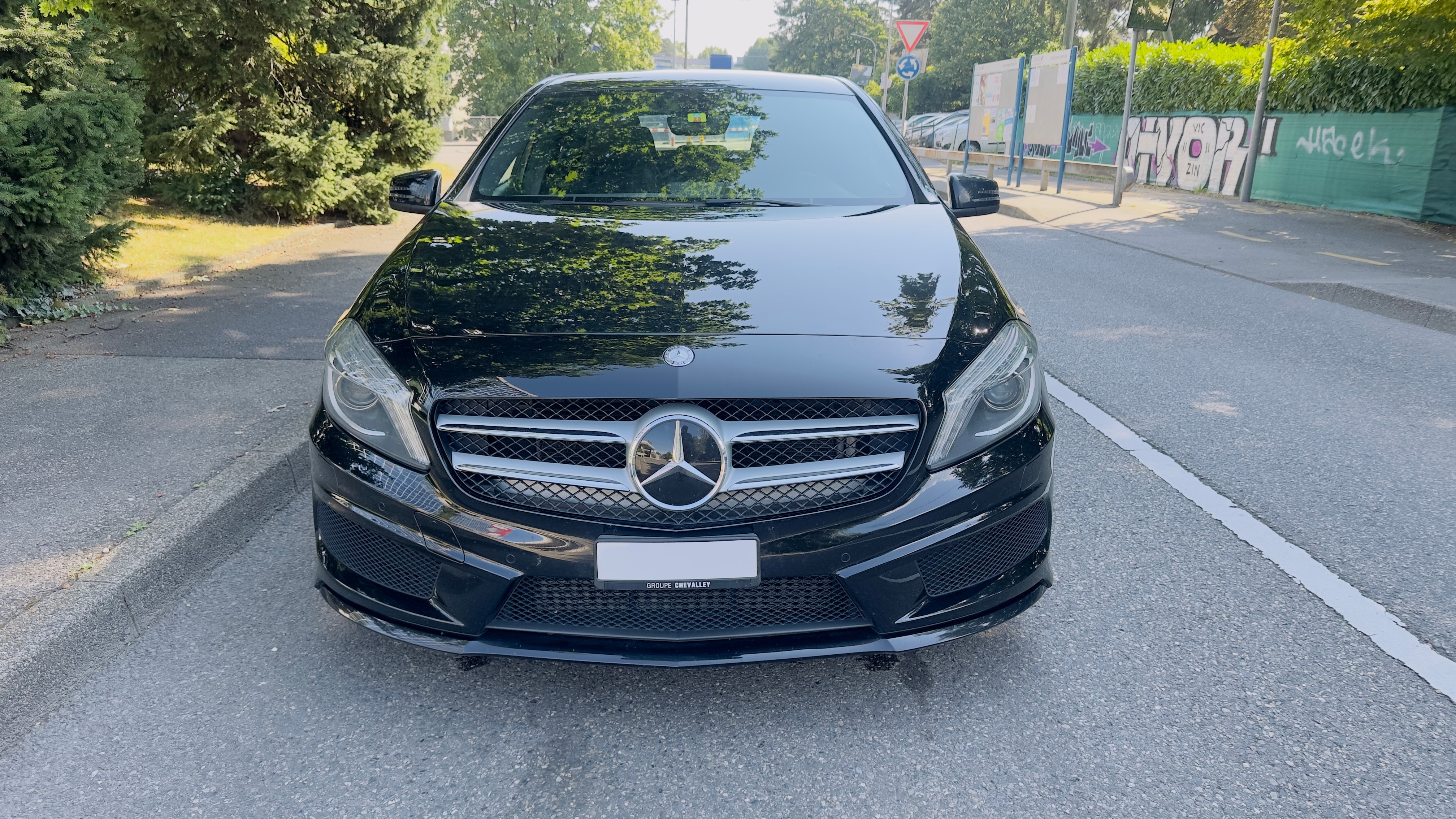 MERCEDES-BENZ A 200 AMG Line 7G-DCT