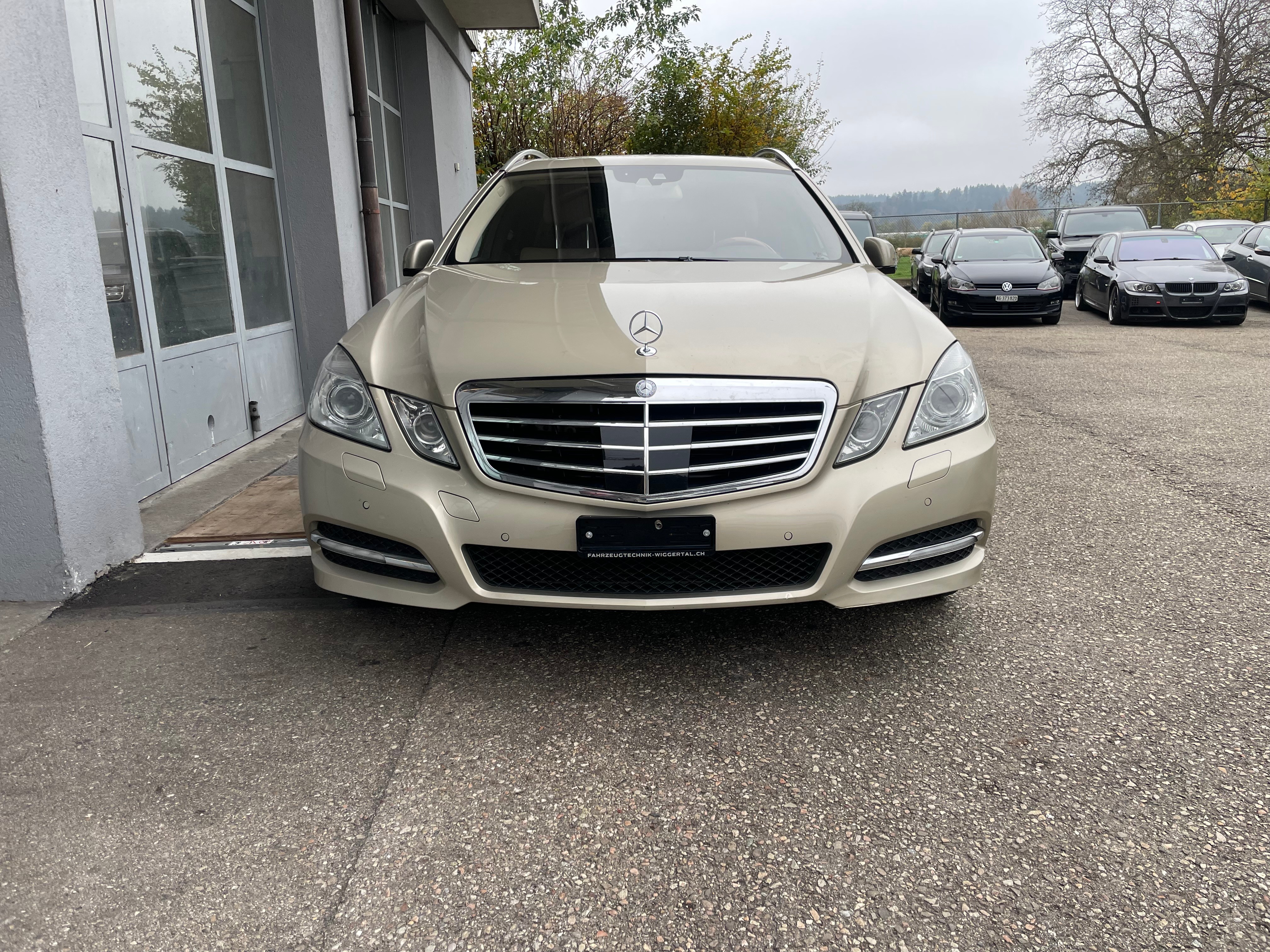 MERCEDES-BENZ E 350 CGI BlueEfficiency Avantgarde 7G-Tronic