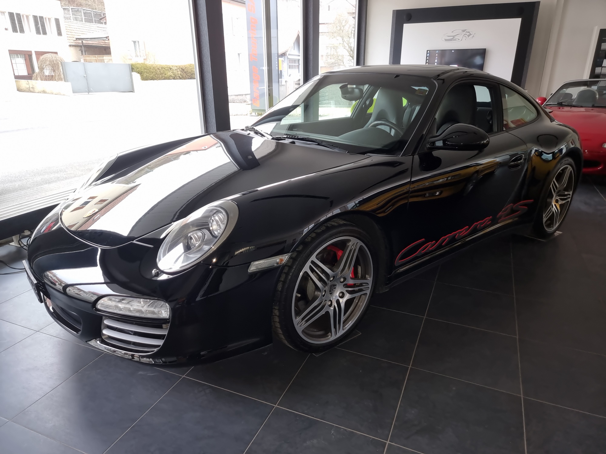 PORSCHE 911 Carrera 4S