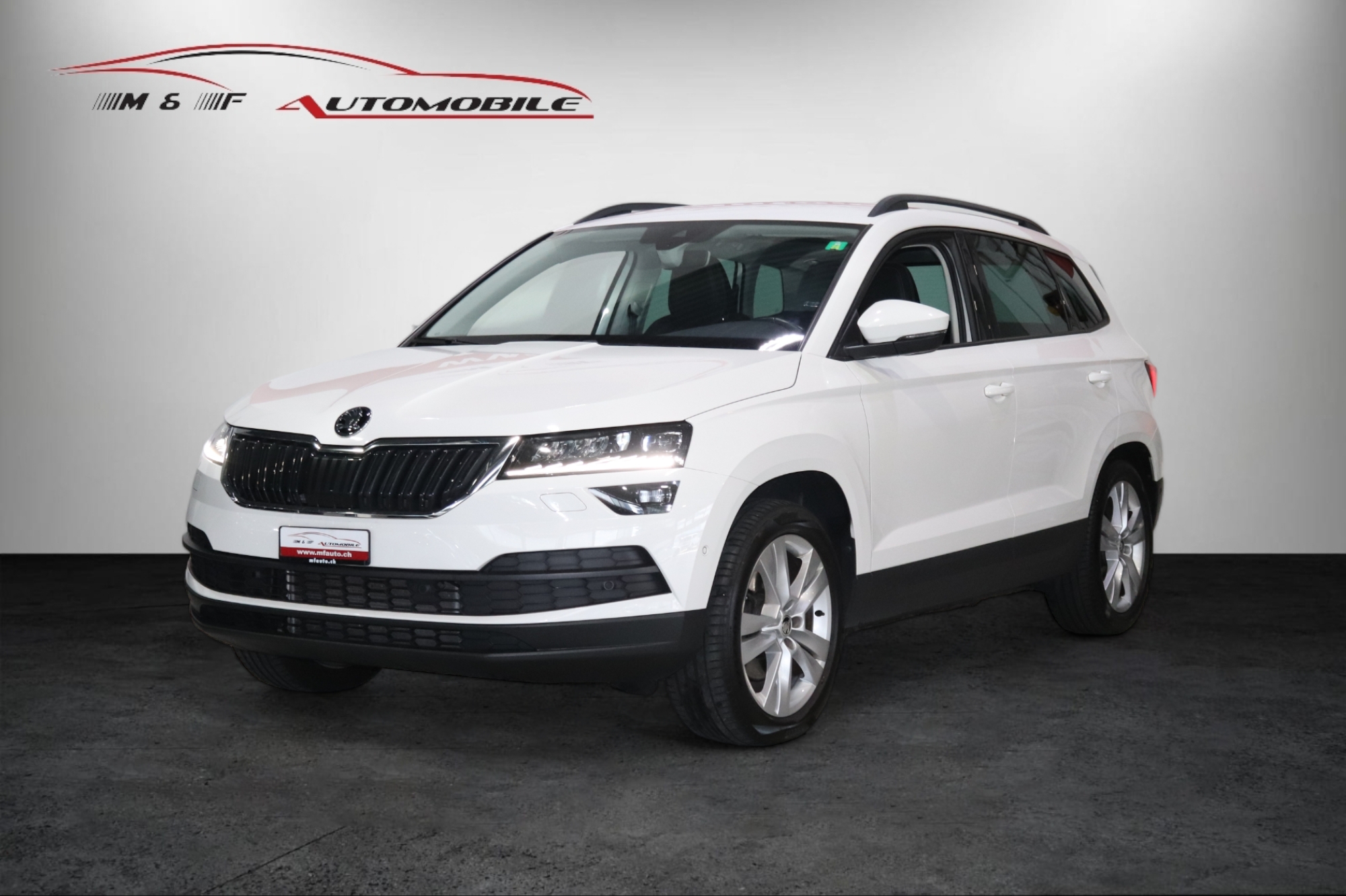 SKODA Karoq 2.0 TDI Style 4x4 DSG CH FAHRZEUG AUS 1. HAND