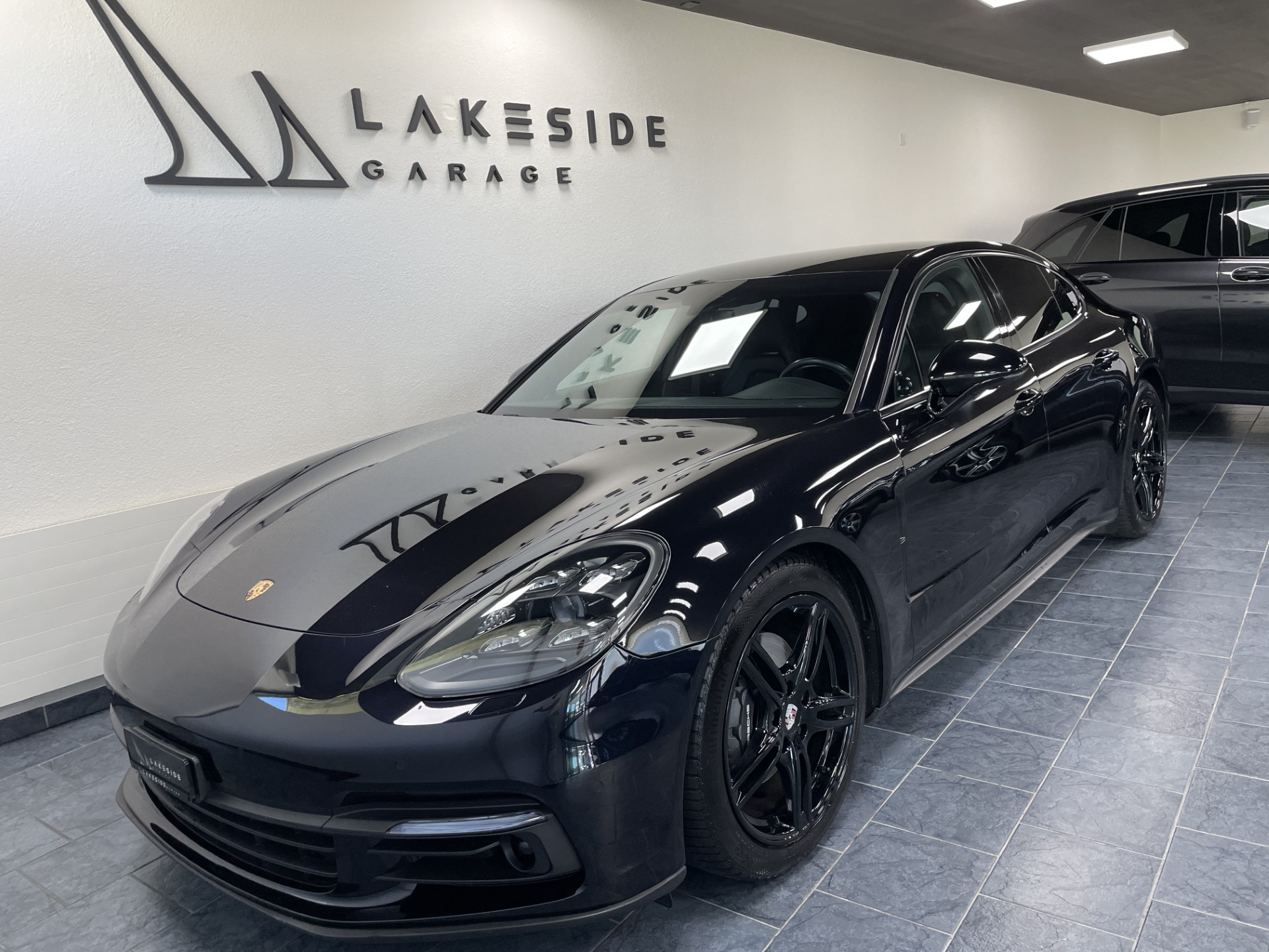 PORSCHE Panamera 4 PDK