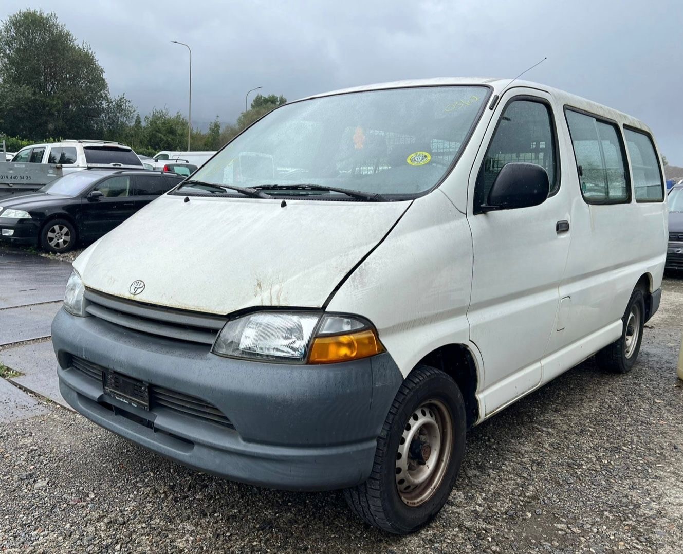 TOYOTA Hiace 2.4 Kombi RCH12