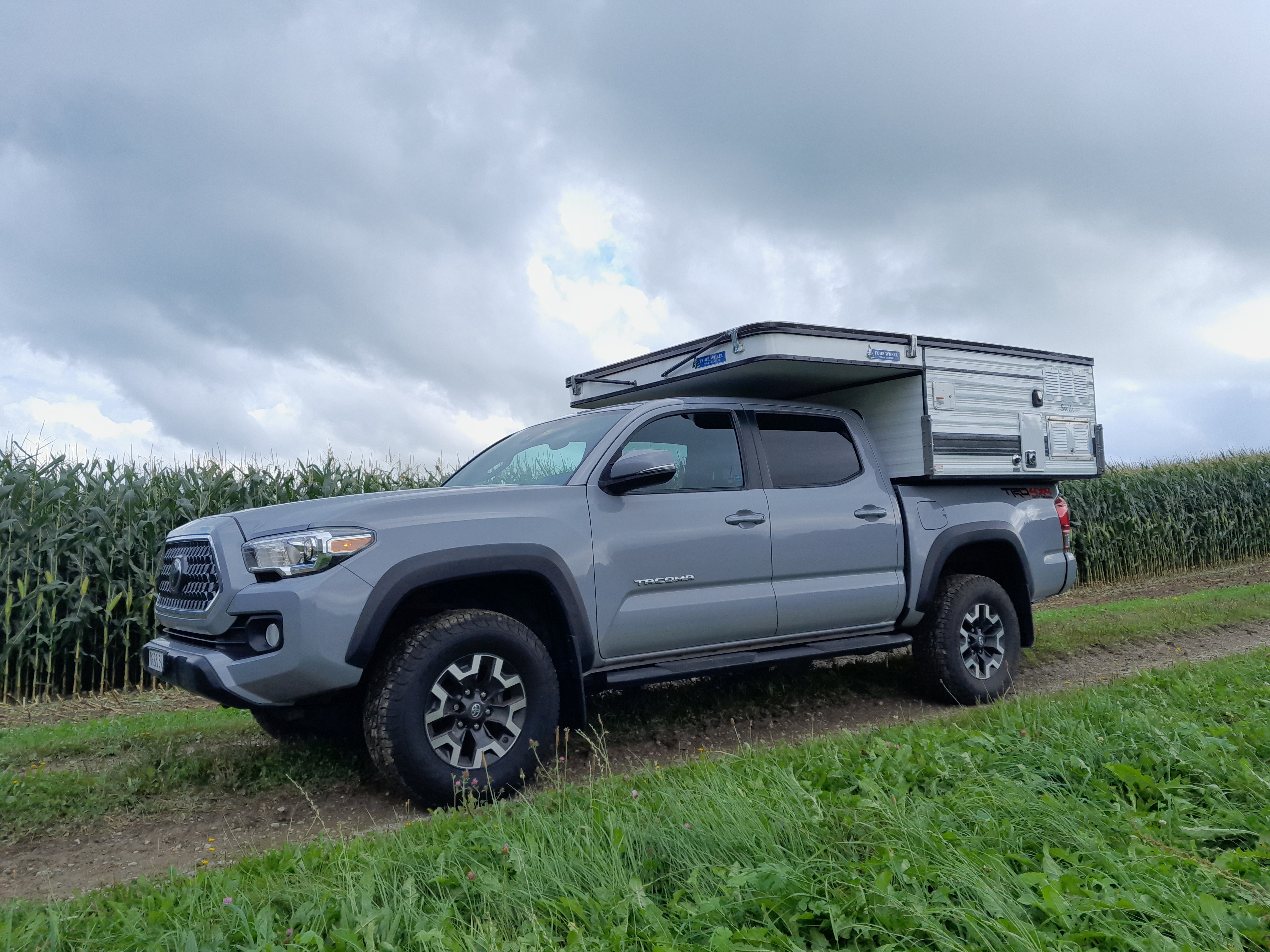 TOYOTA Tacoma TRD Offroad