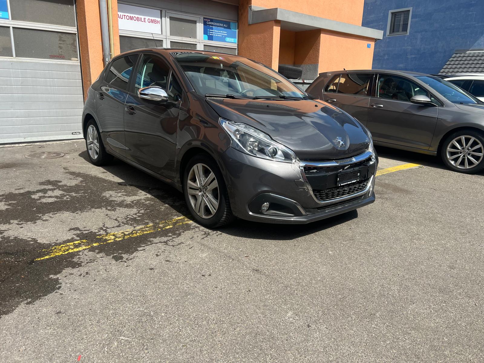 PEUGEOT 208 1.2 PureTech Active