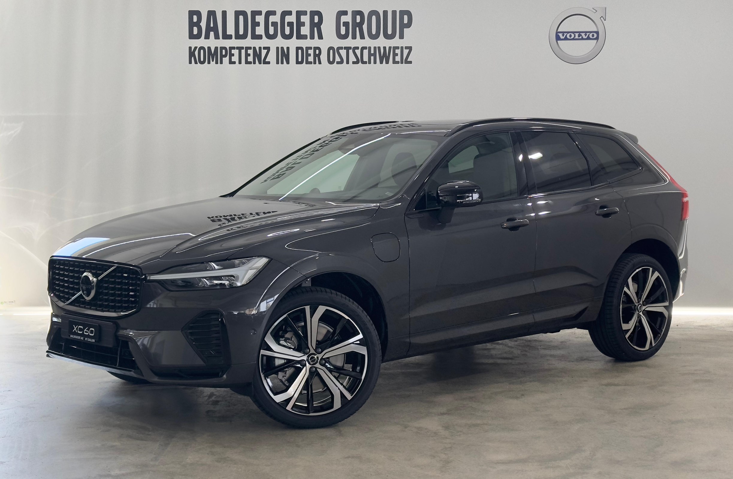 VOLVO XC60 2.0 T8 TE Ultra Dark eAWD