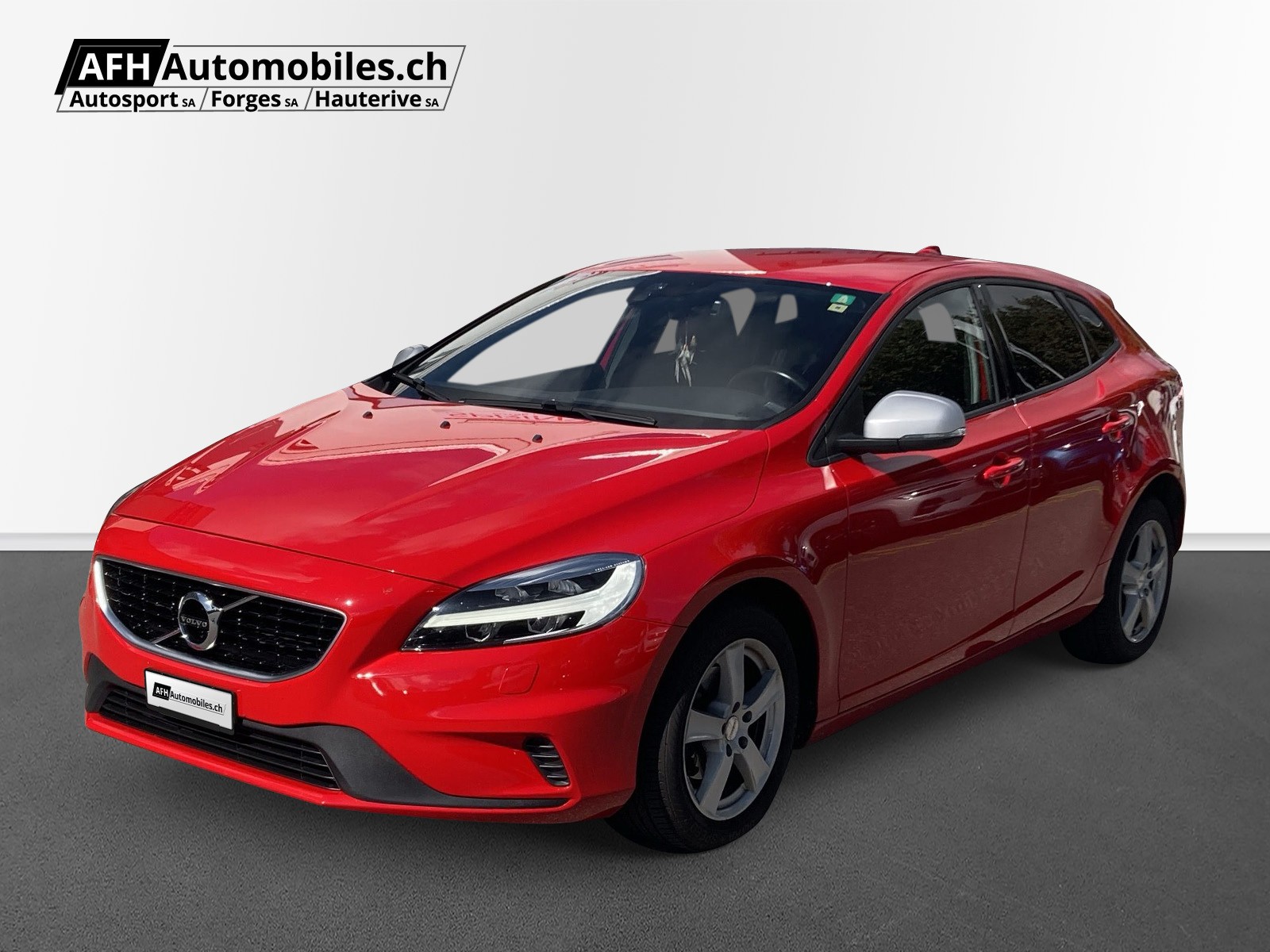 VOLVO V40 2.0 D2 Kinetic R-Design S/S