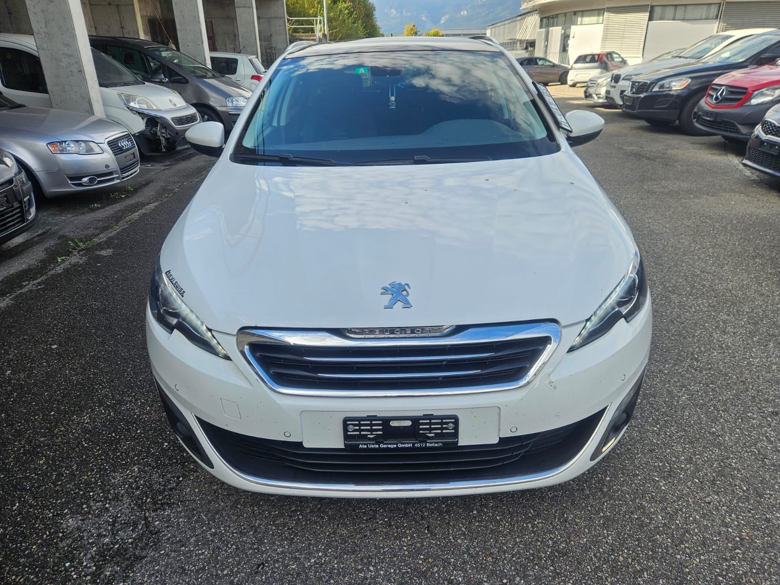 PEUGEOT 308 SW 1.2 THP Active Automatic