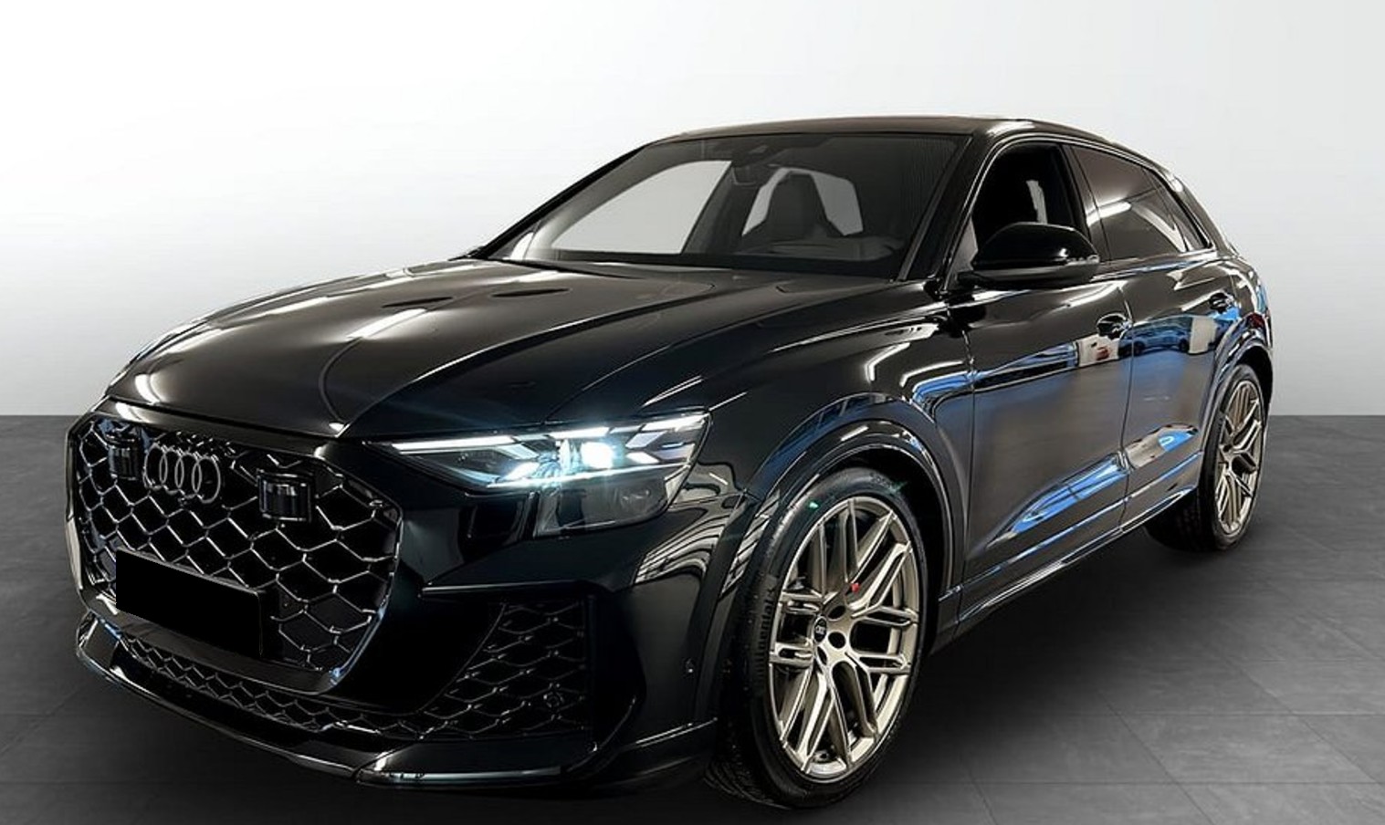 AUDI RSQ8 quattro