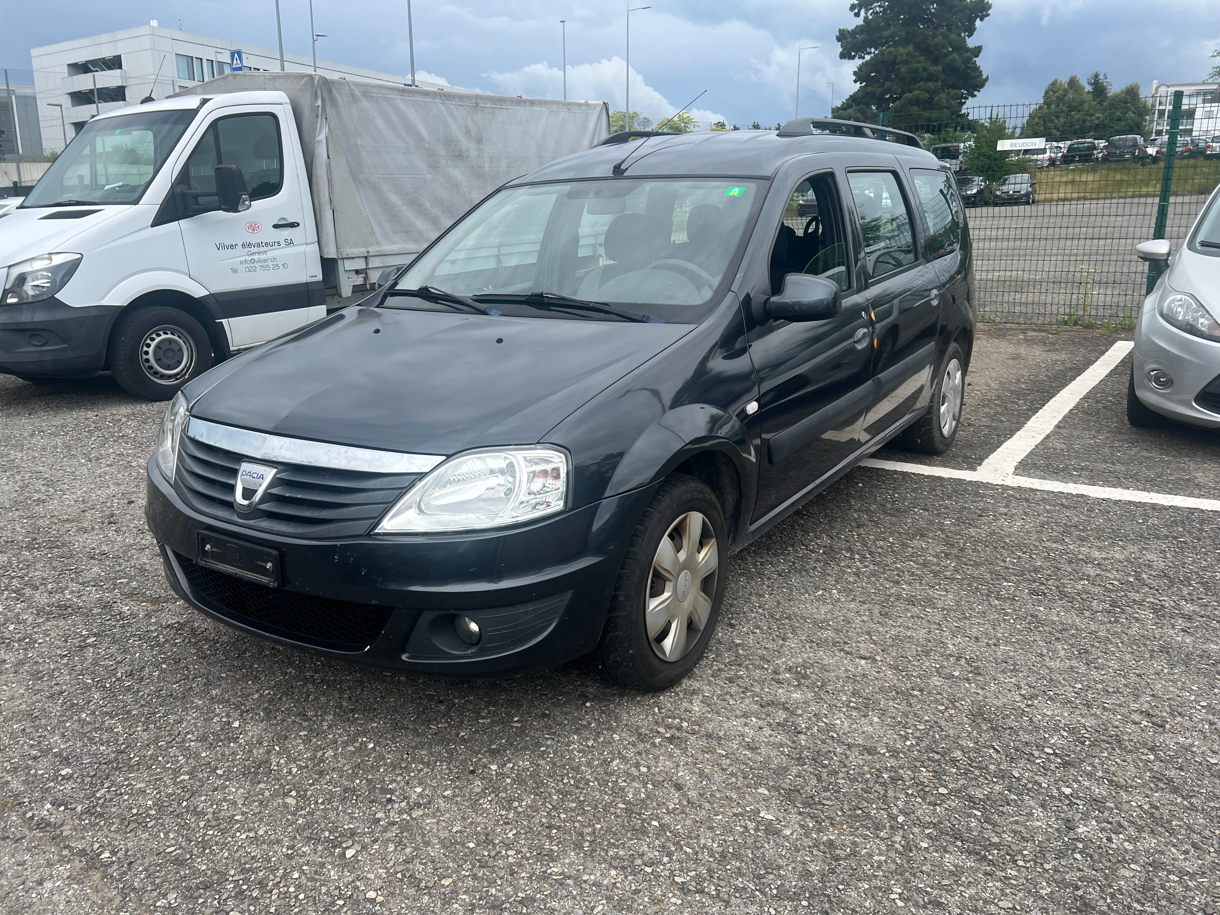 DACIA LOGAN