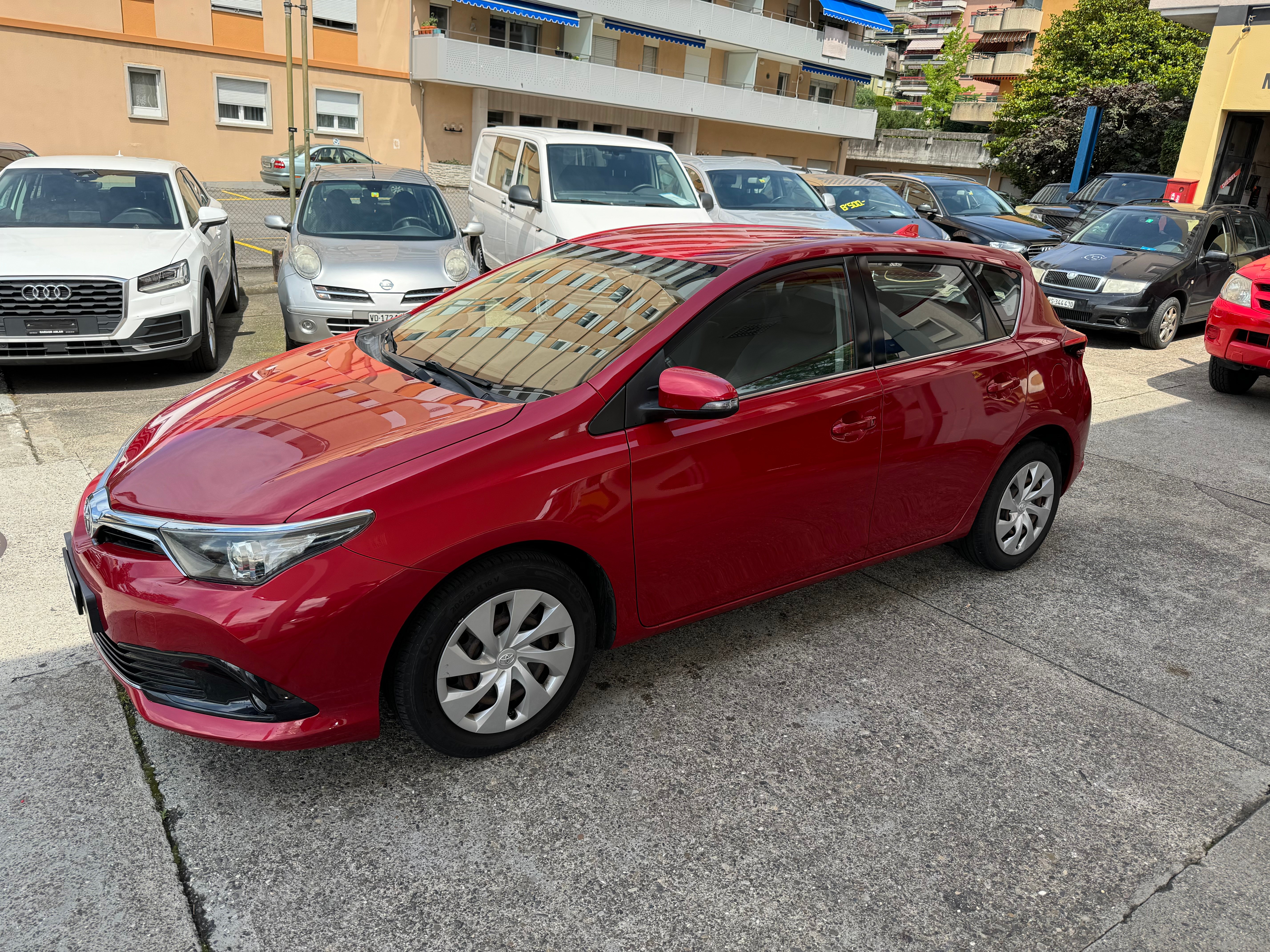 TOYOTA Auris 1.2 Turbo Luna