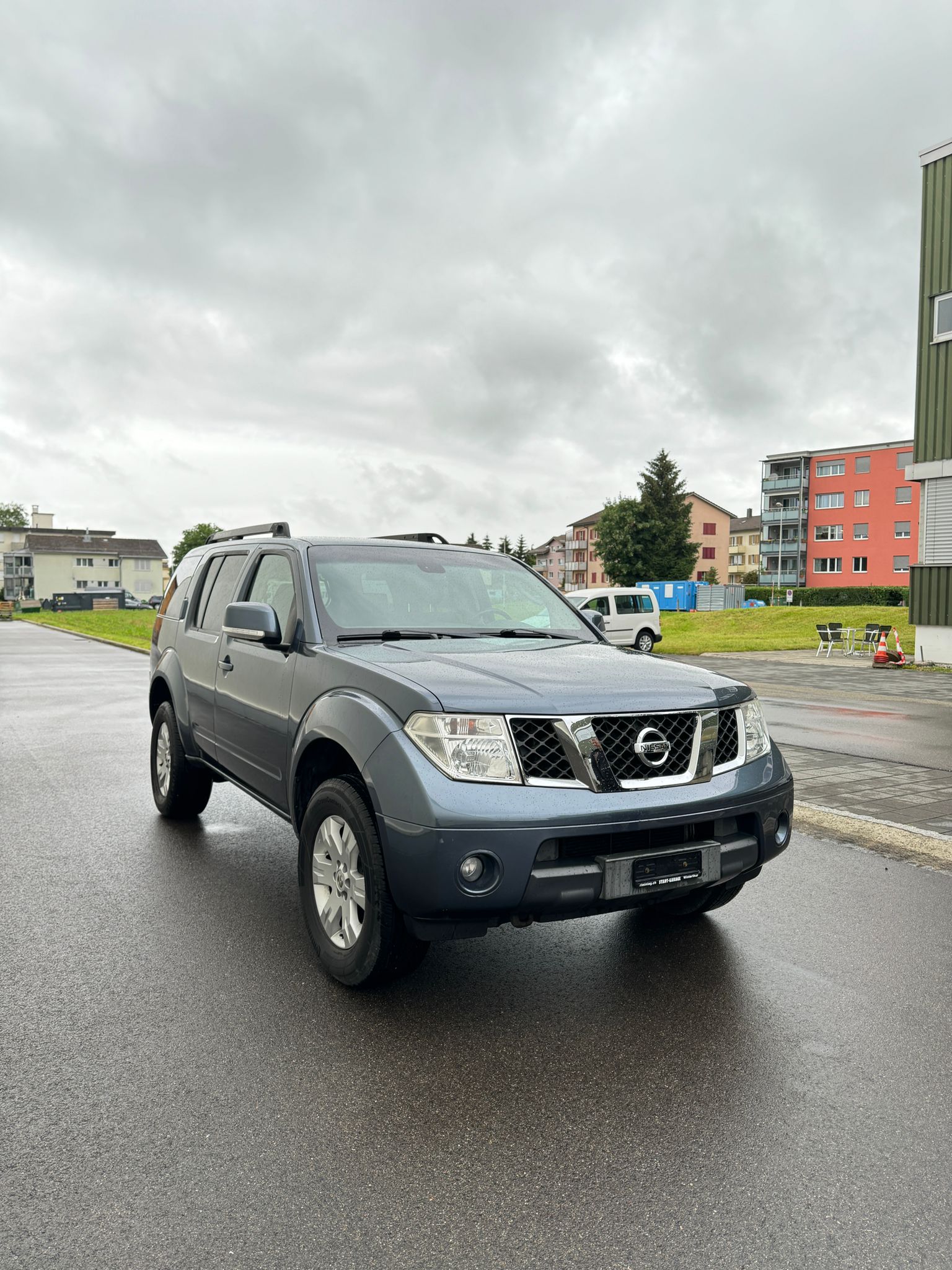 NISSAN Pathfinder 2.5 dCi SE