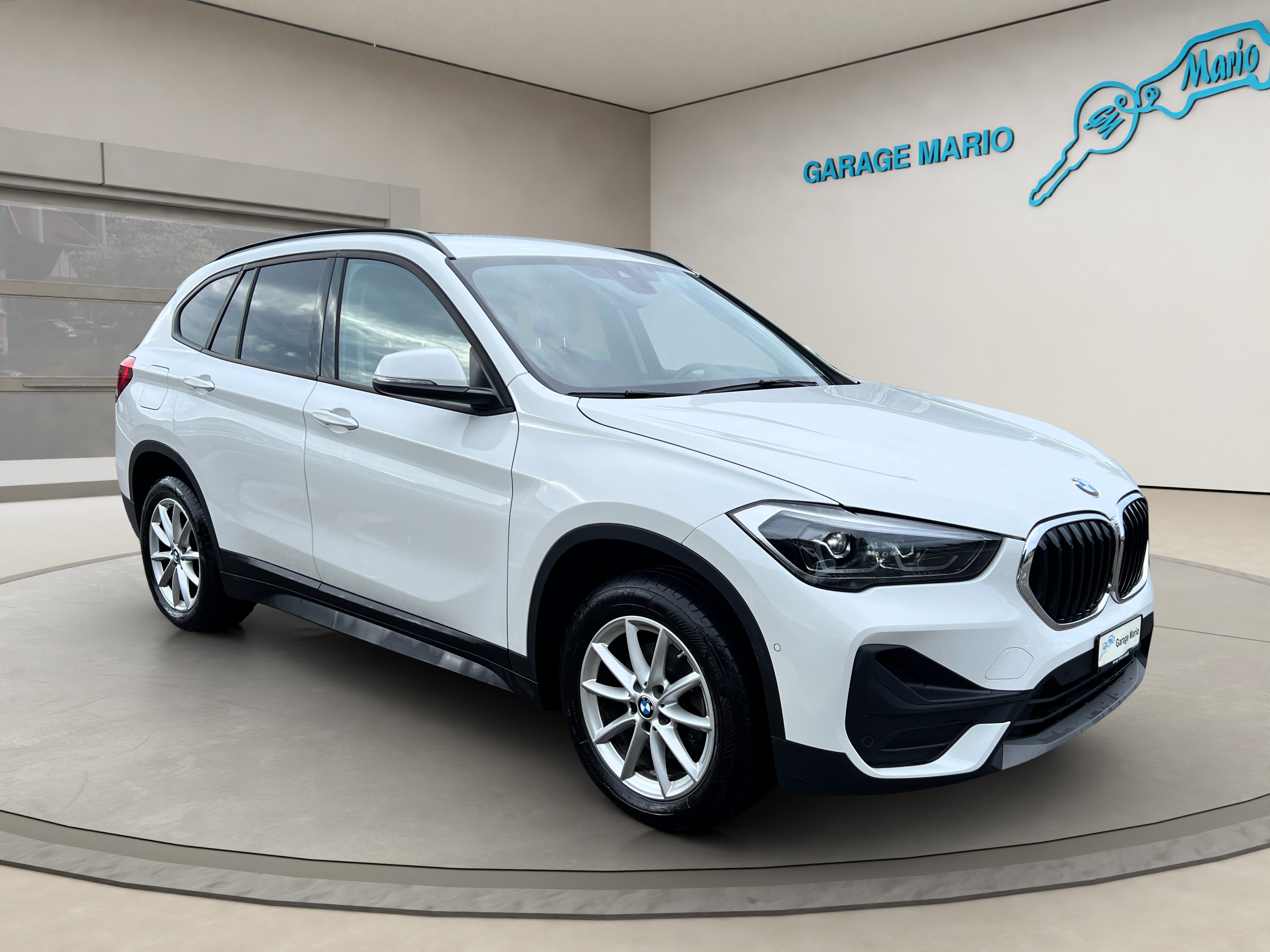 BMW X1 xDrive 18d Essential Edition Steptronic