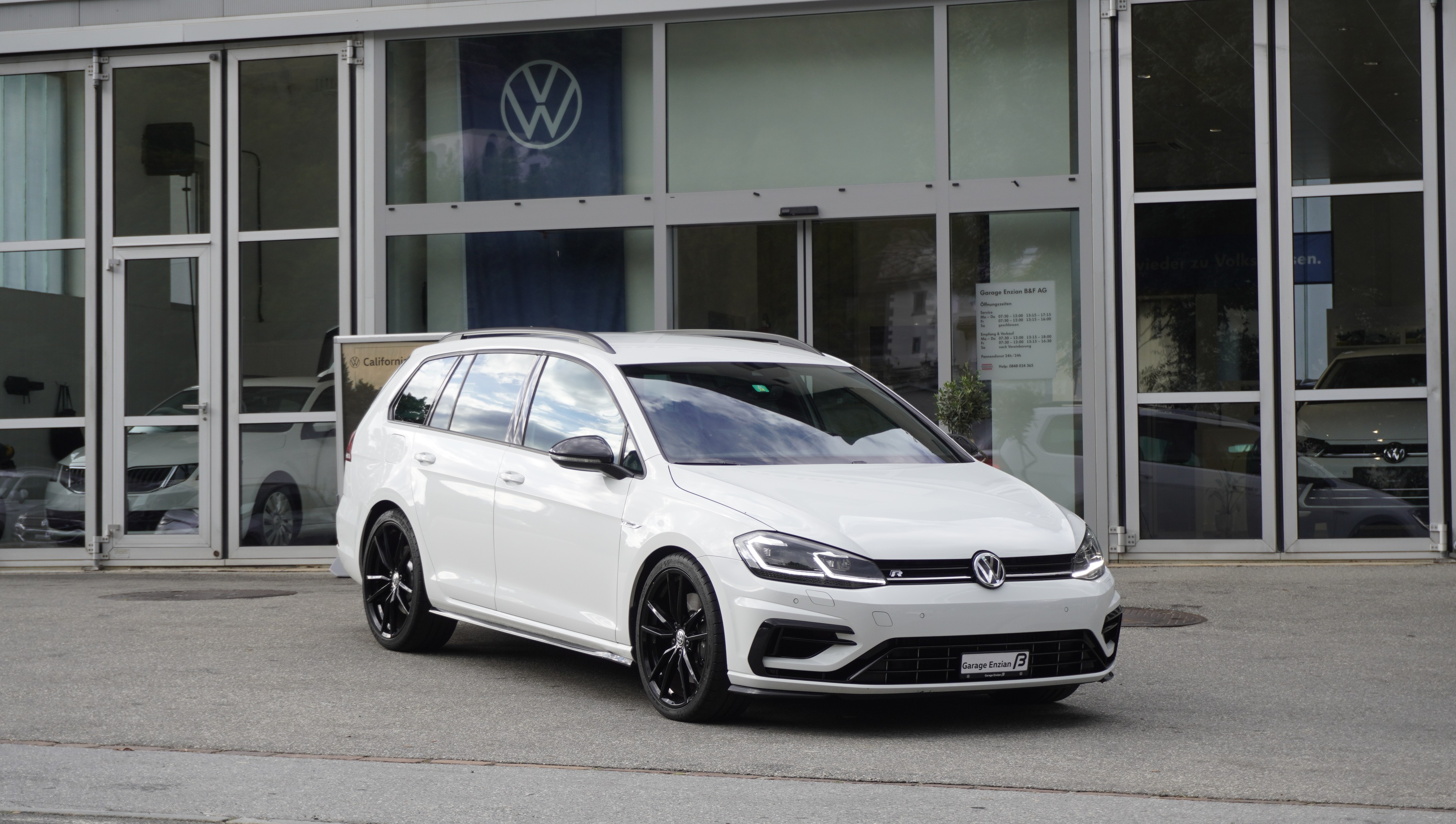 VW Golf Variant 2.0 TSI R 4Motion DSG