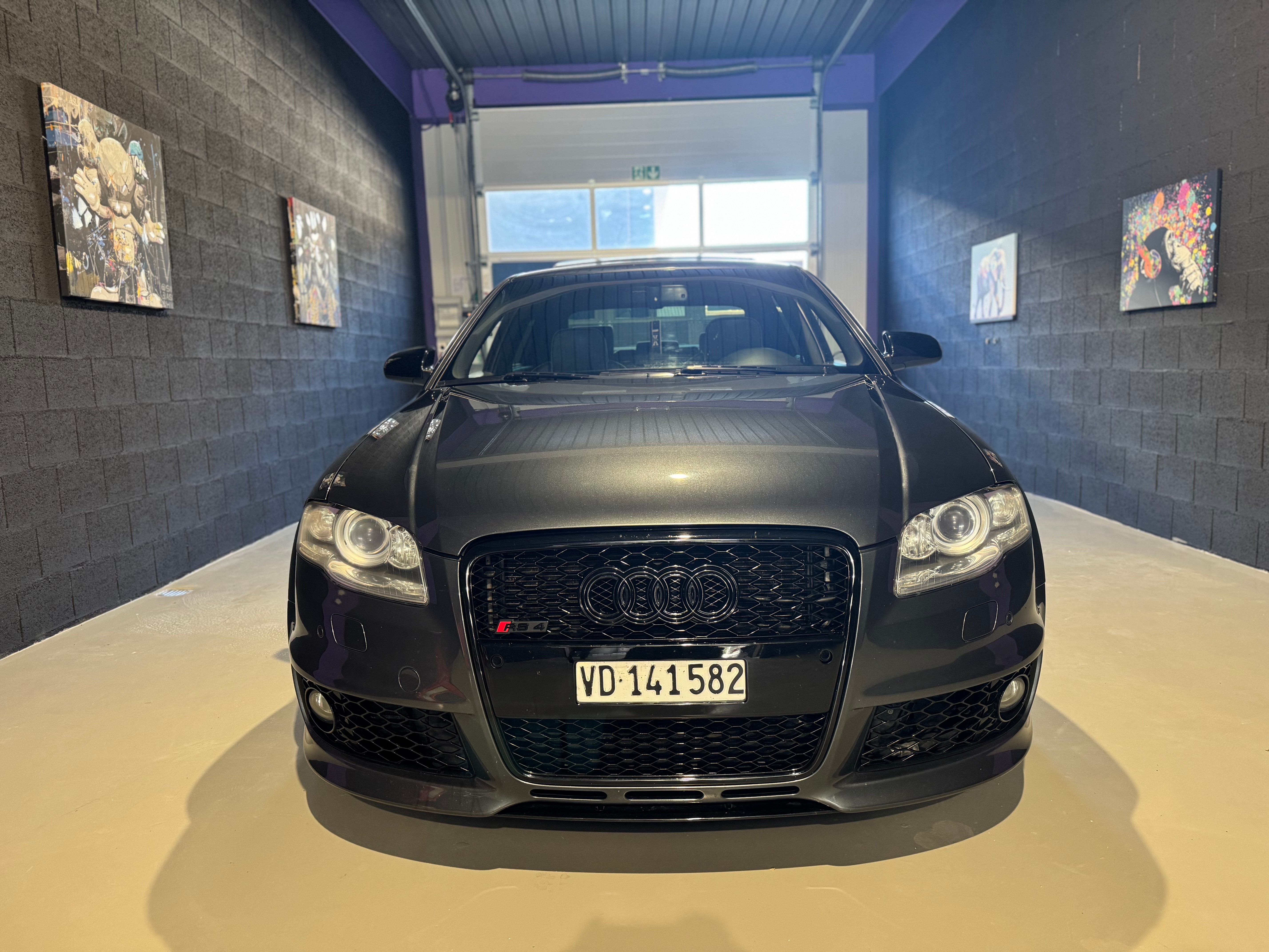 AUDI RS4 4.2 V8 quattro