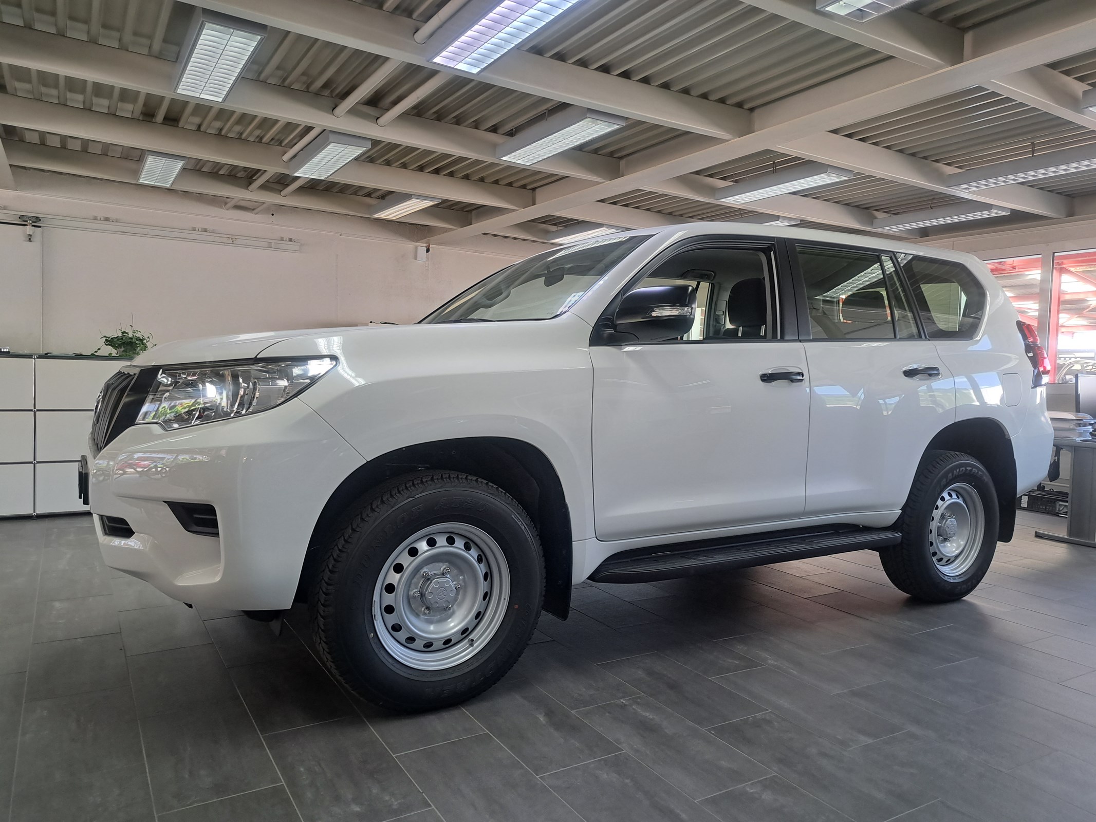 TOYOTA Land Cruiser 2.8TD Active Automat