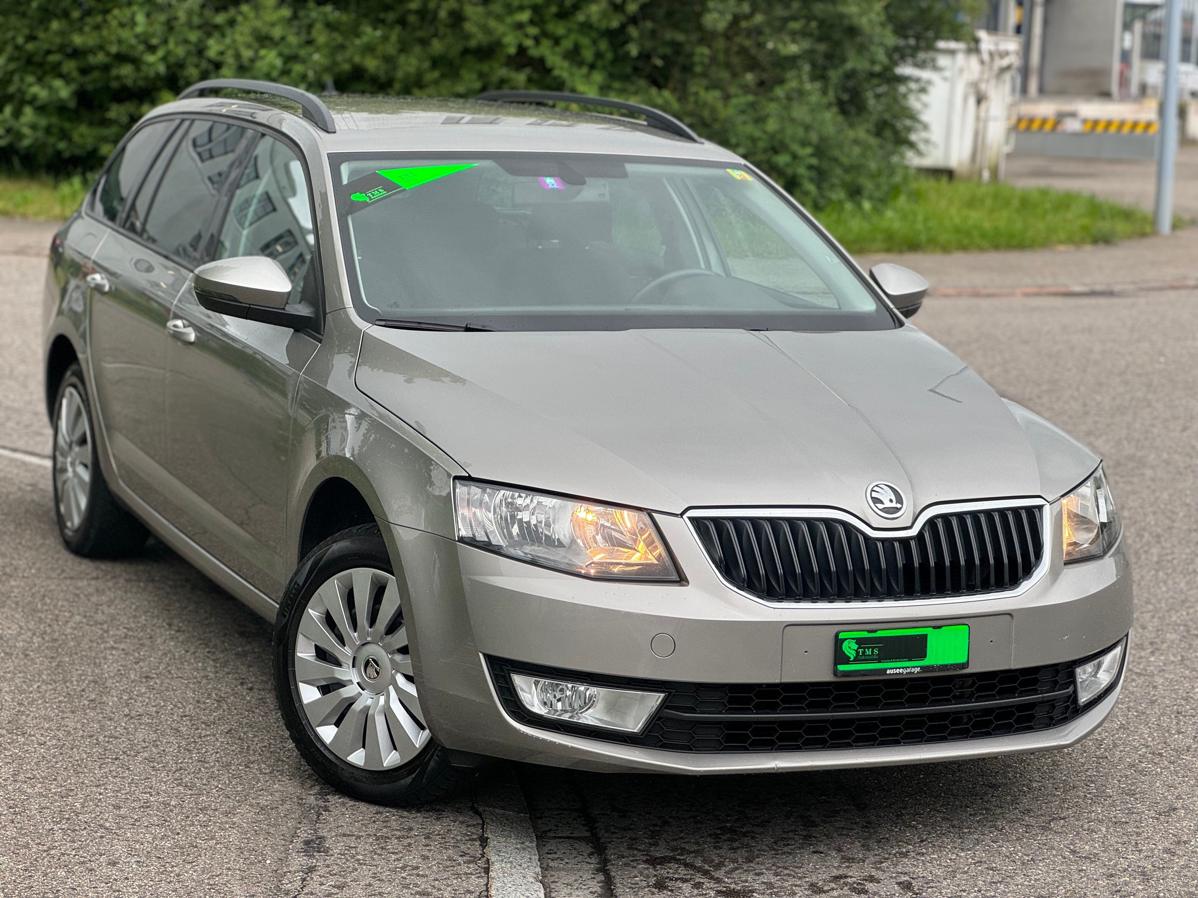 SKODA Octavia Combi 1.6 TDI Elegance 4x4