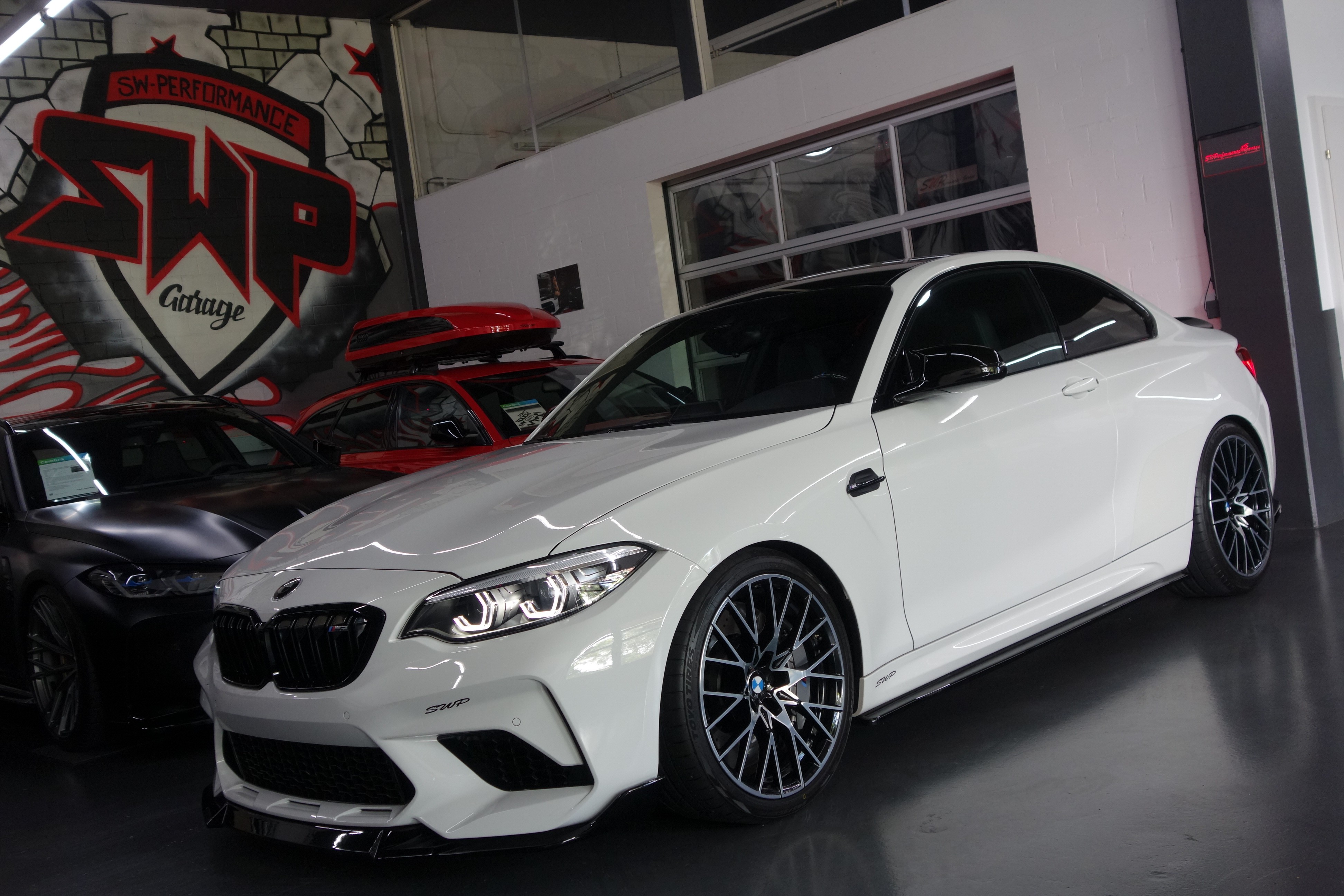 BMW M2 COMPETITION DRIVELOGIC WHITE SHARK CH-FZ ON TOP