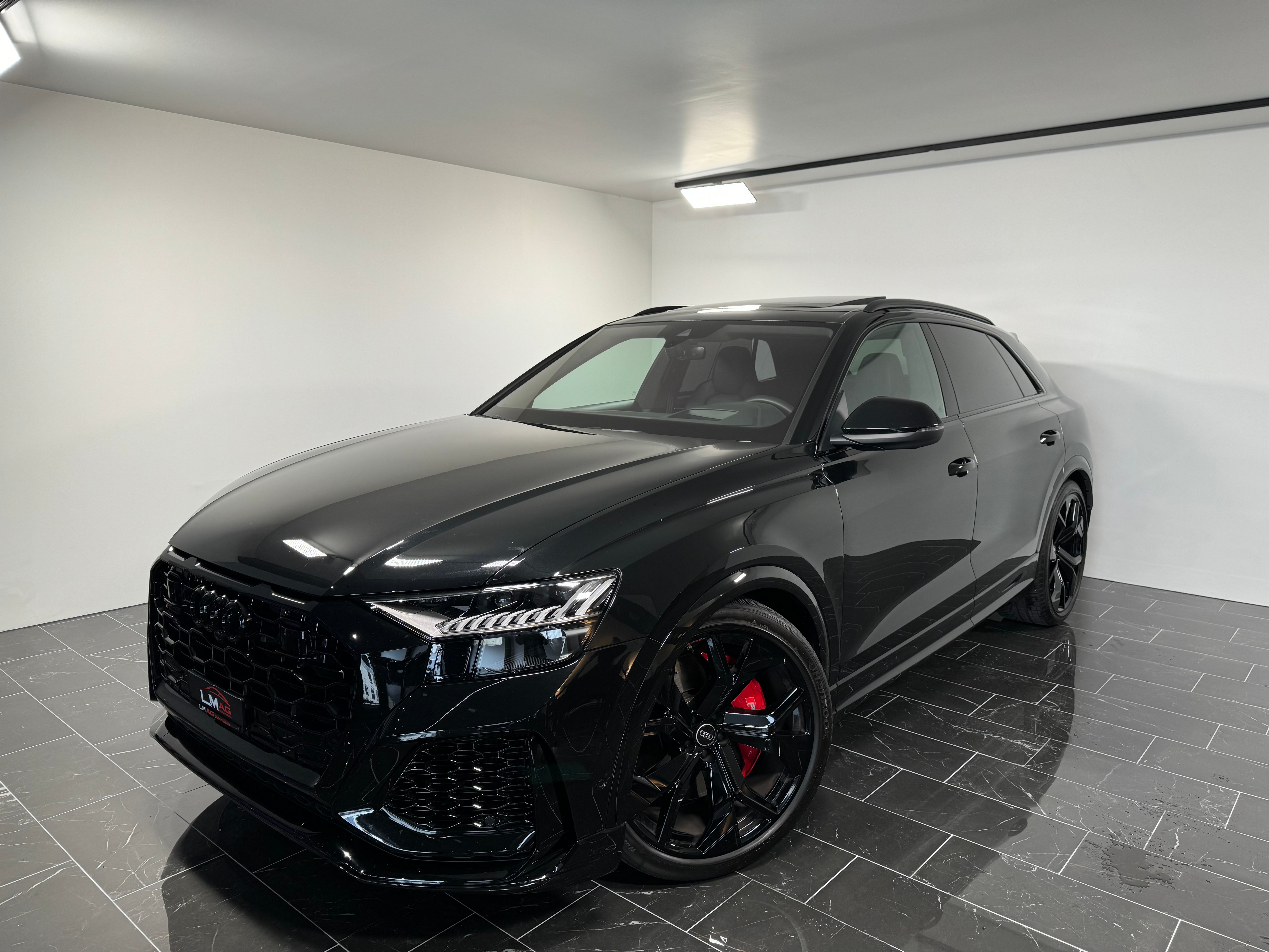 AUDI RSQ8 quattro tiptronic