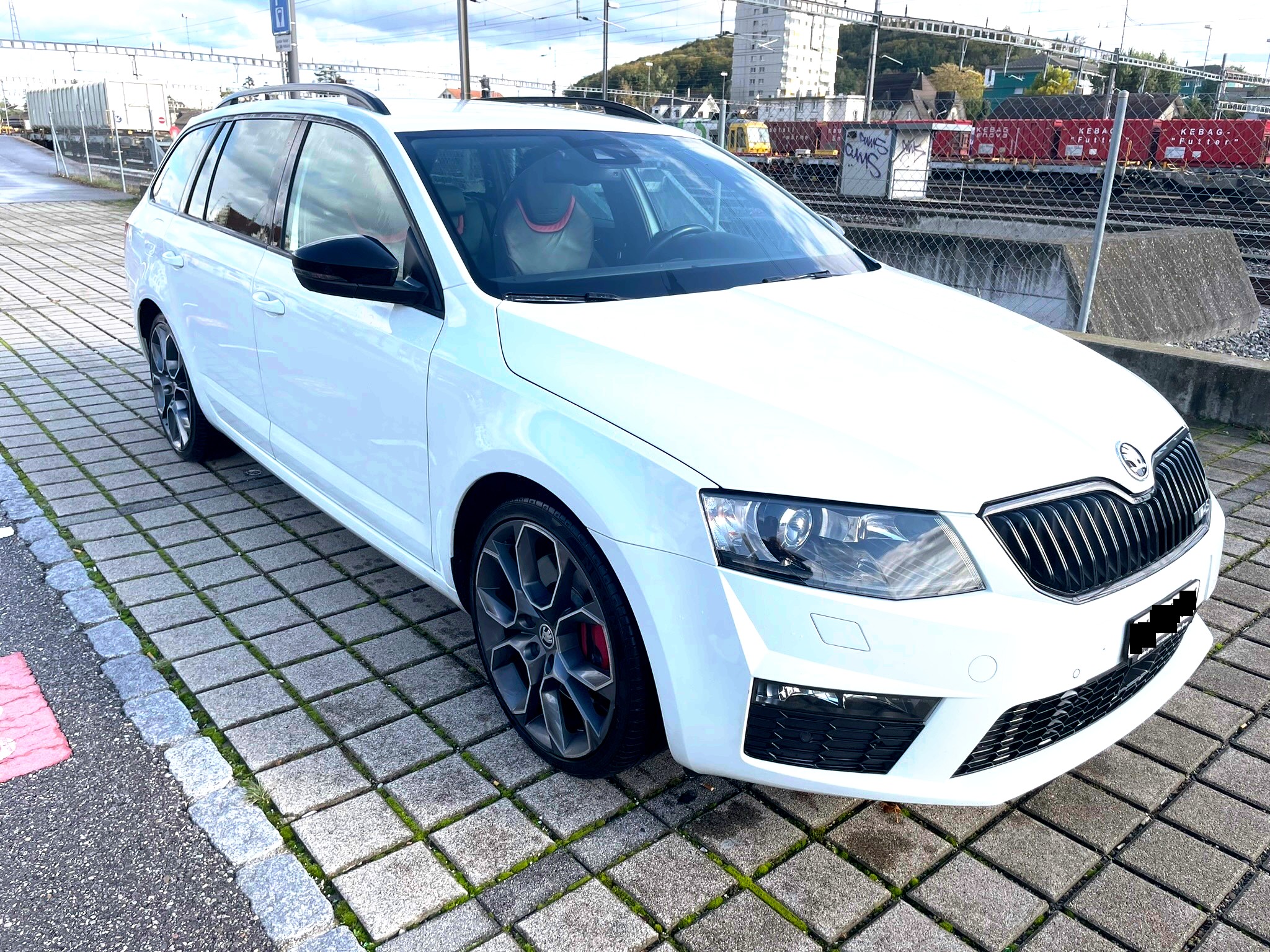 SKODA Octavia Combi 2.0 TDI RS