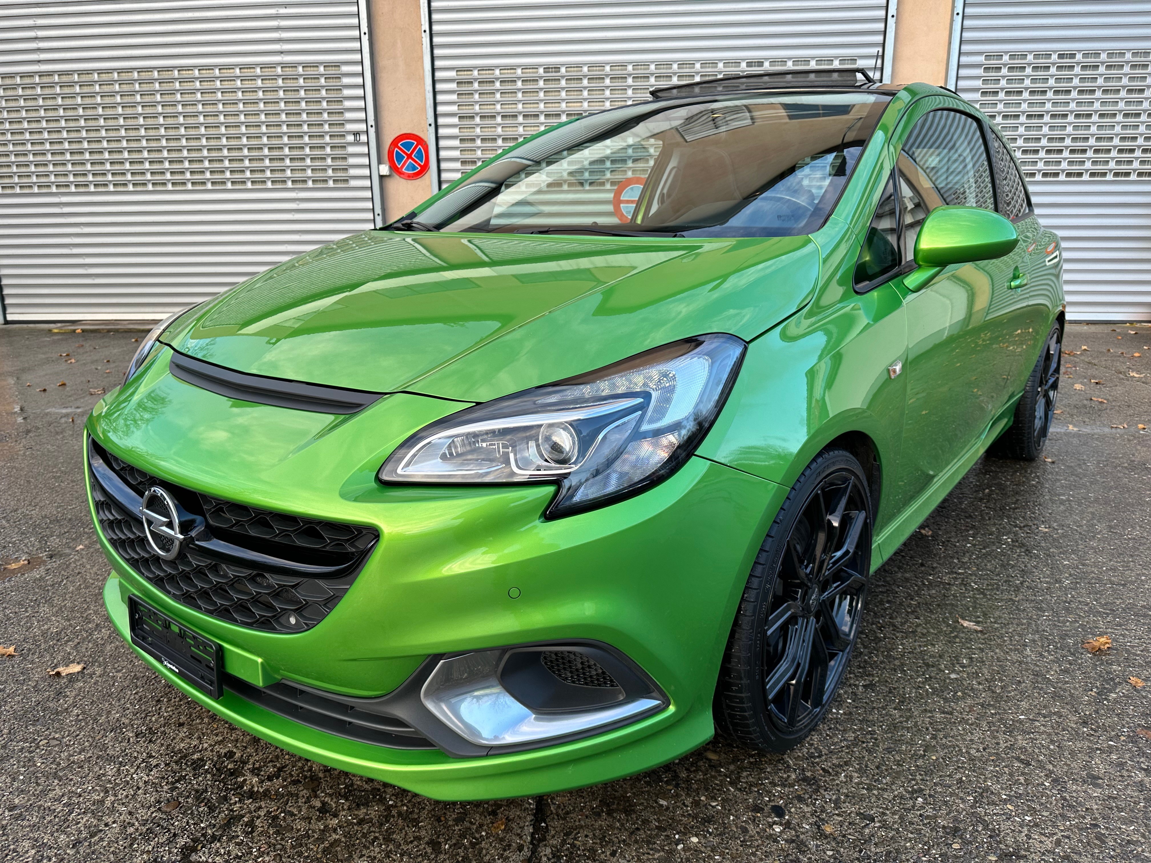 OPEL Corsa 1.6 Turbo OPC