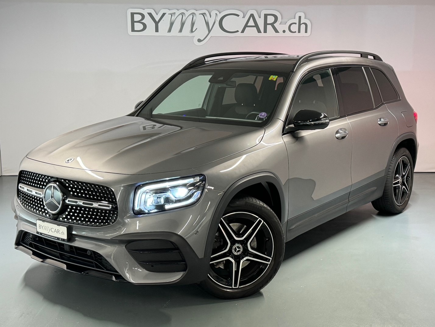 MERCEDES-BENZ GLB 200 AMG Line 7G-Tronic