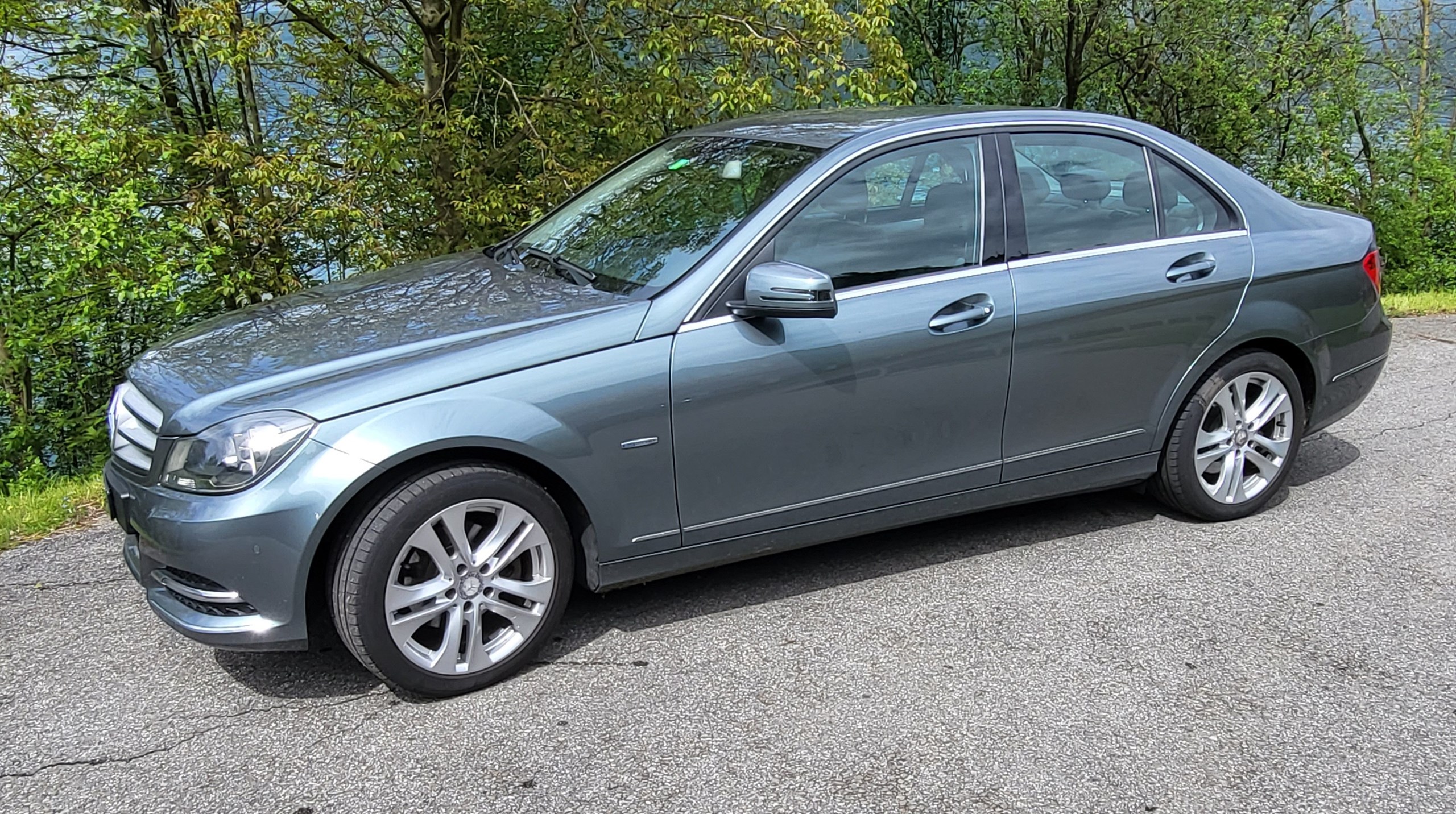 MERCEDES-BENZ C 220 Avantgarde