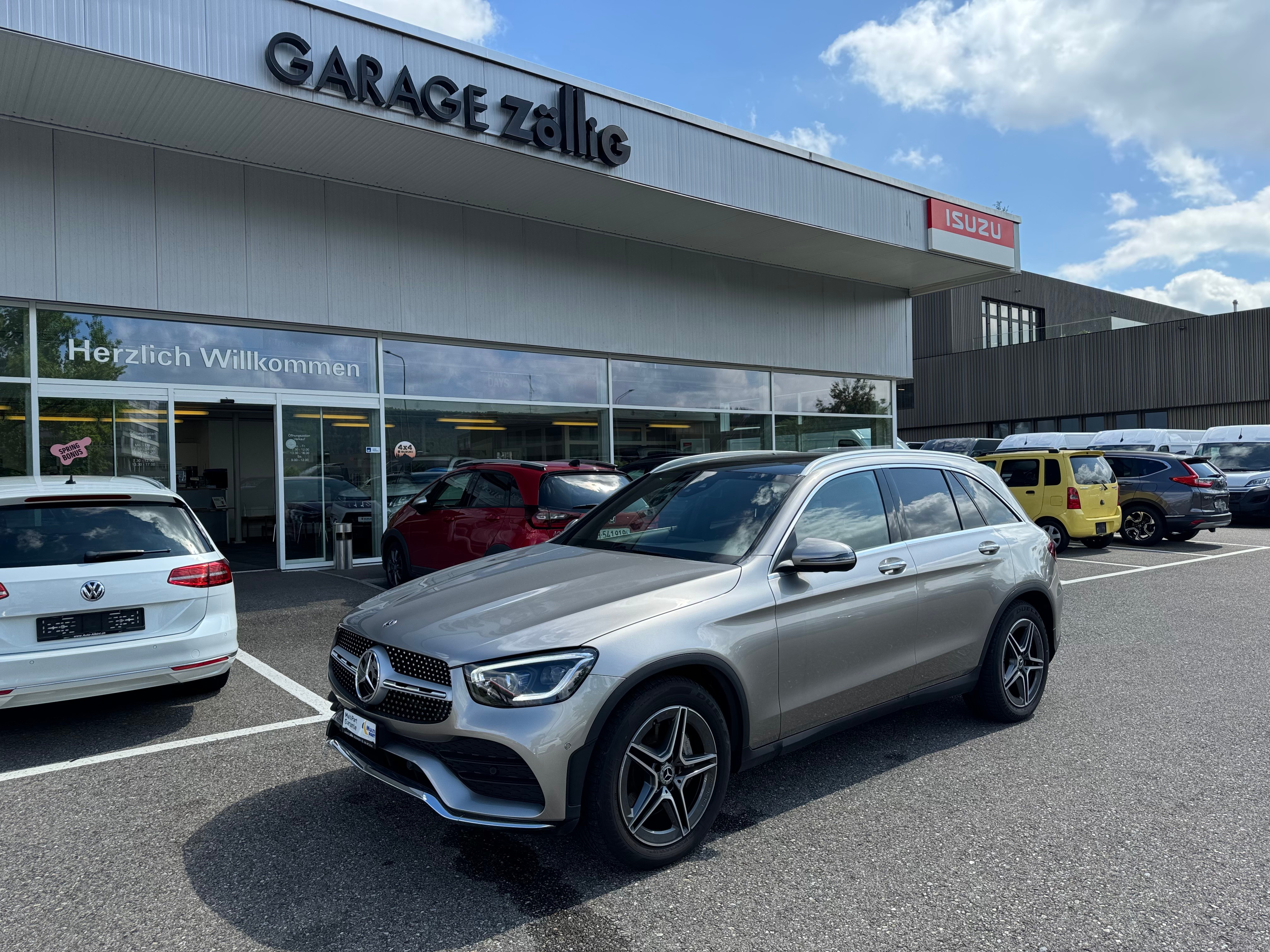 MERCEDES-BENZ GLC 300 AMG Line 4Matic 9G-Tronic