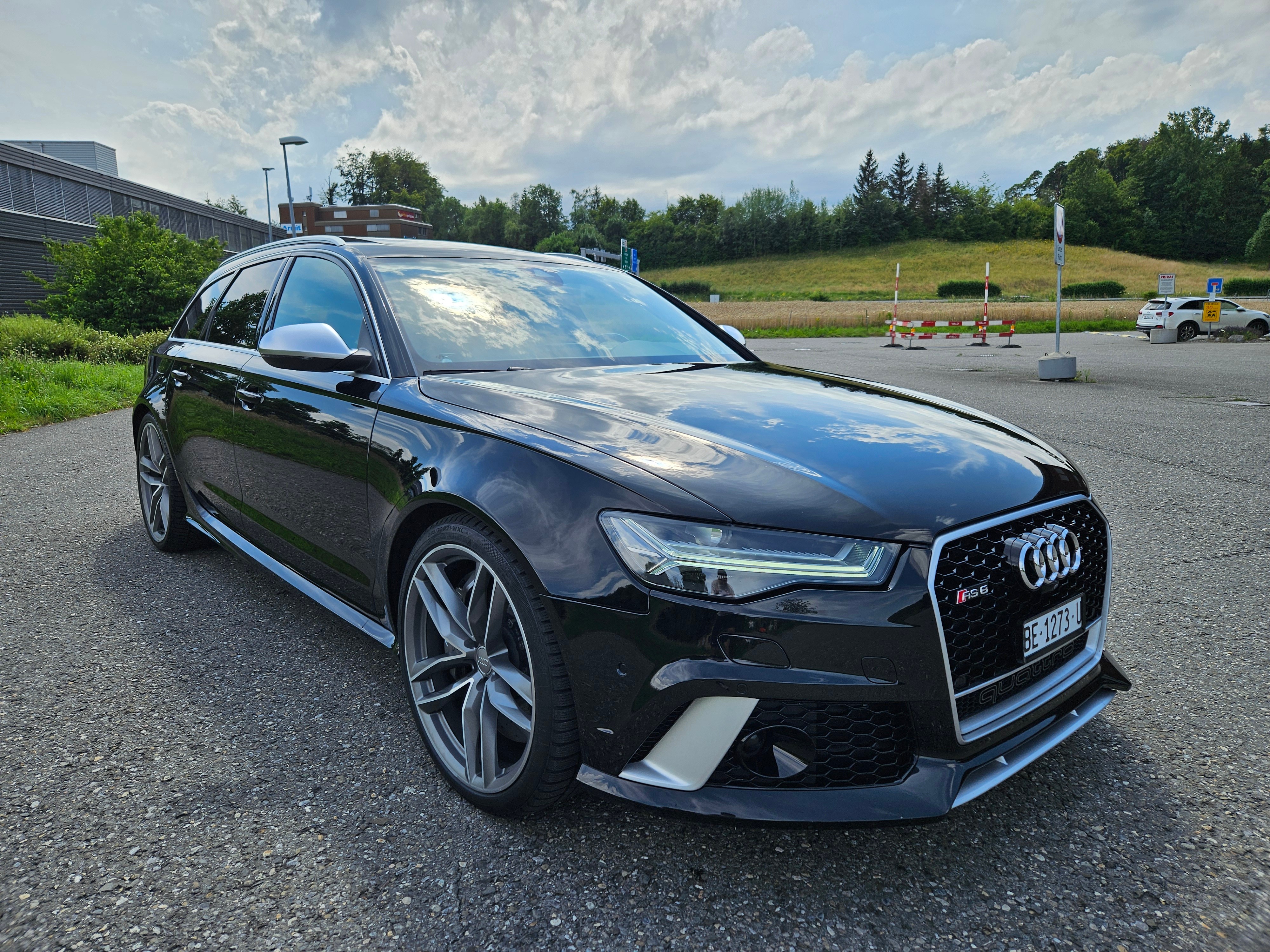 AUDI RS6 Avant 4.0 TFSI V8 quattro Tiptronic