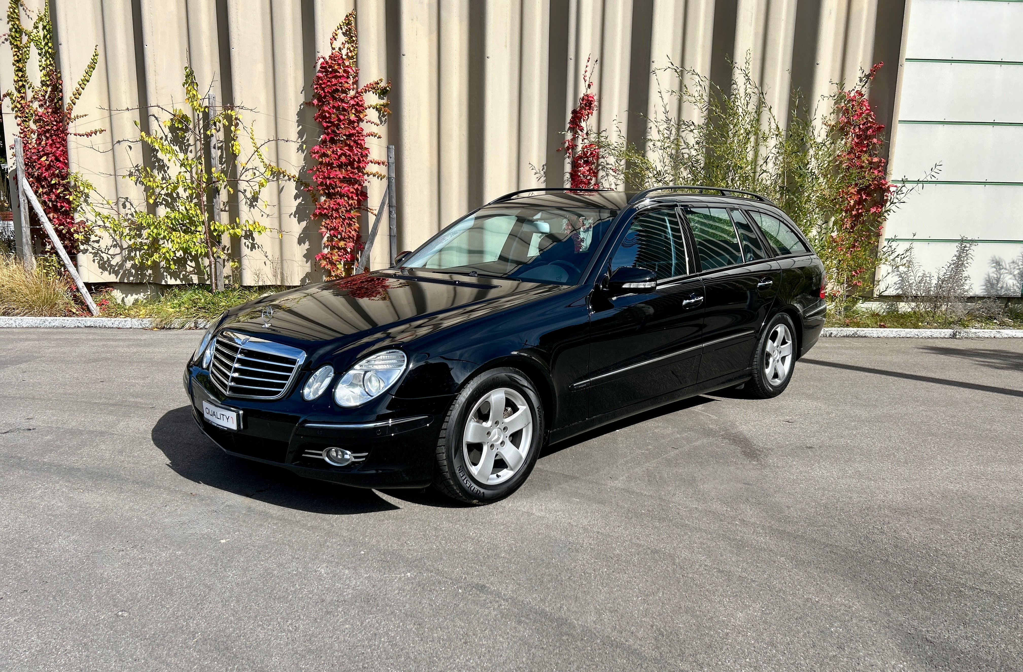 MERCEDES-BENZ E 200 Kompressor Avantgarde