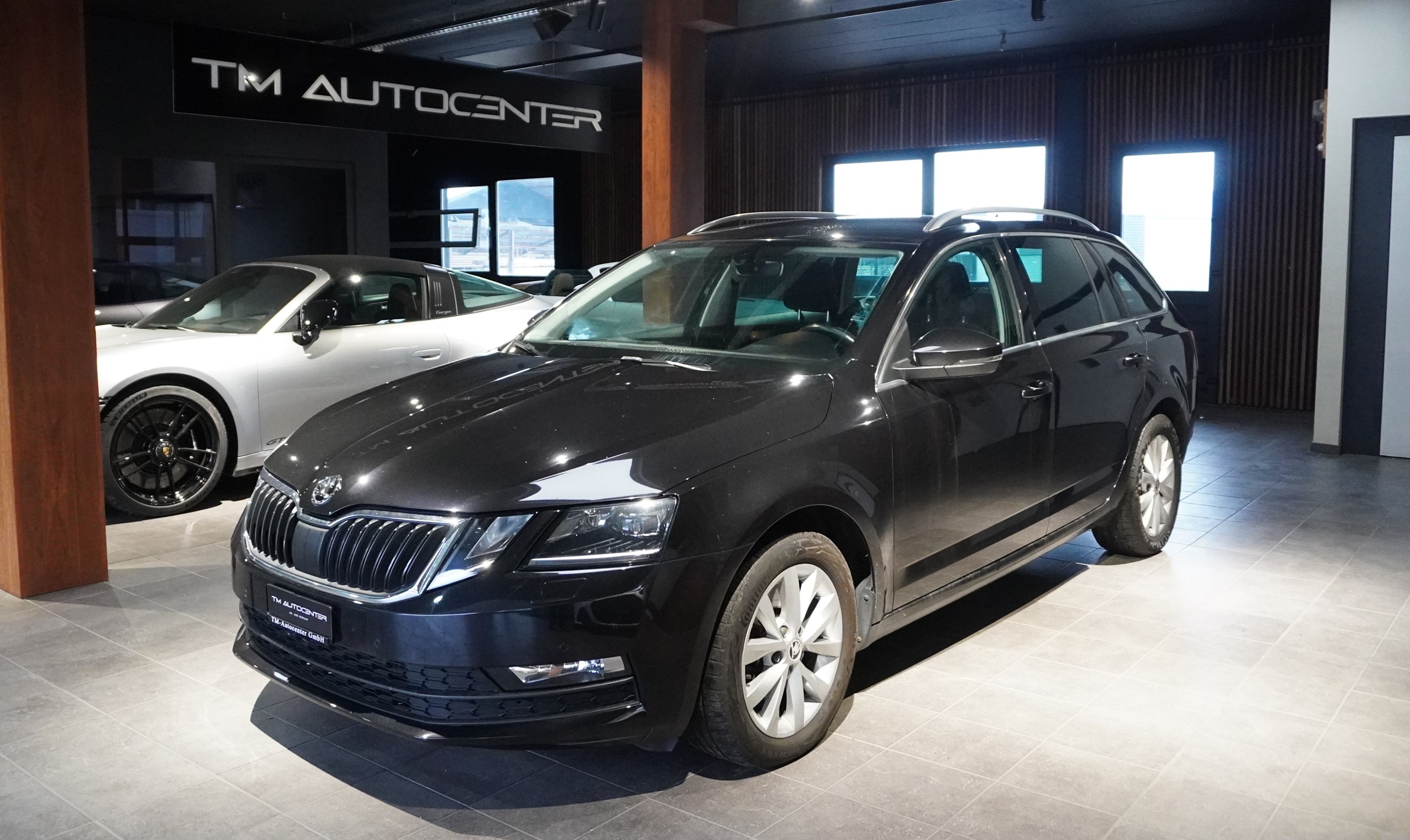 SKODA Octavia Combi 1.8 TSI Swiss Line 25 4x4 DSG