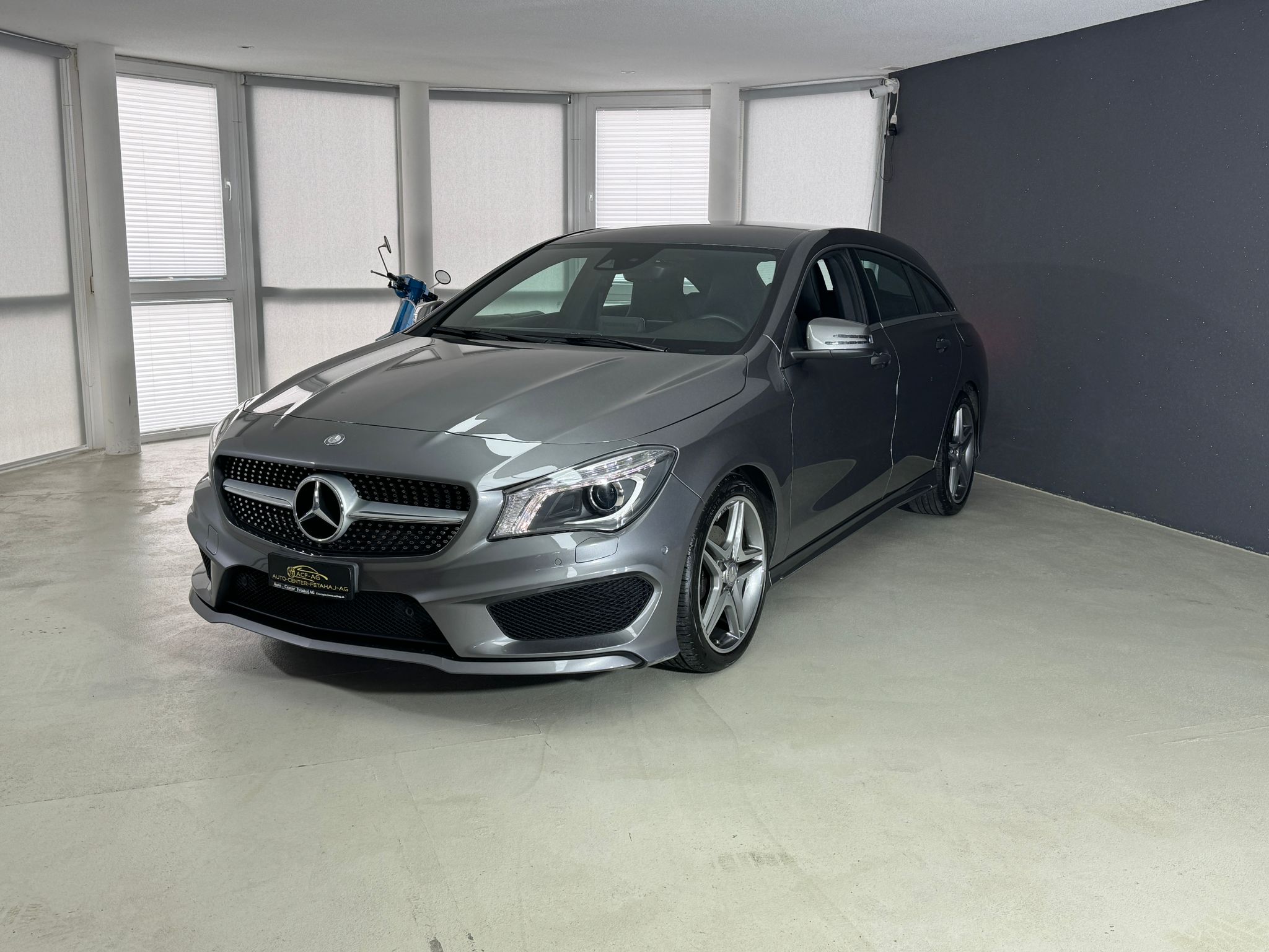 MERCEDES-BENZ CLA Shooting Brake 200 AMG Line 7G-DCT