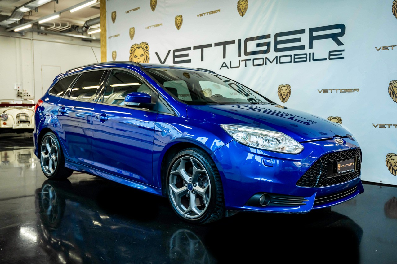 FORD Focus 2.0 SCTi ST-3