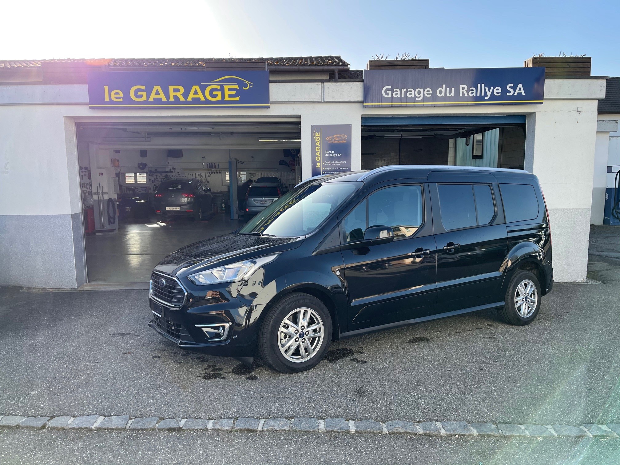 FORD Grand Tourneo Connect 1.5 EcoBlue Titanium Automat